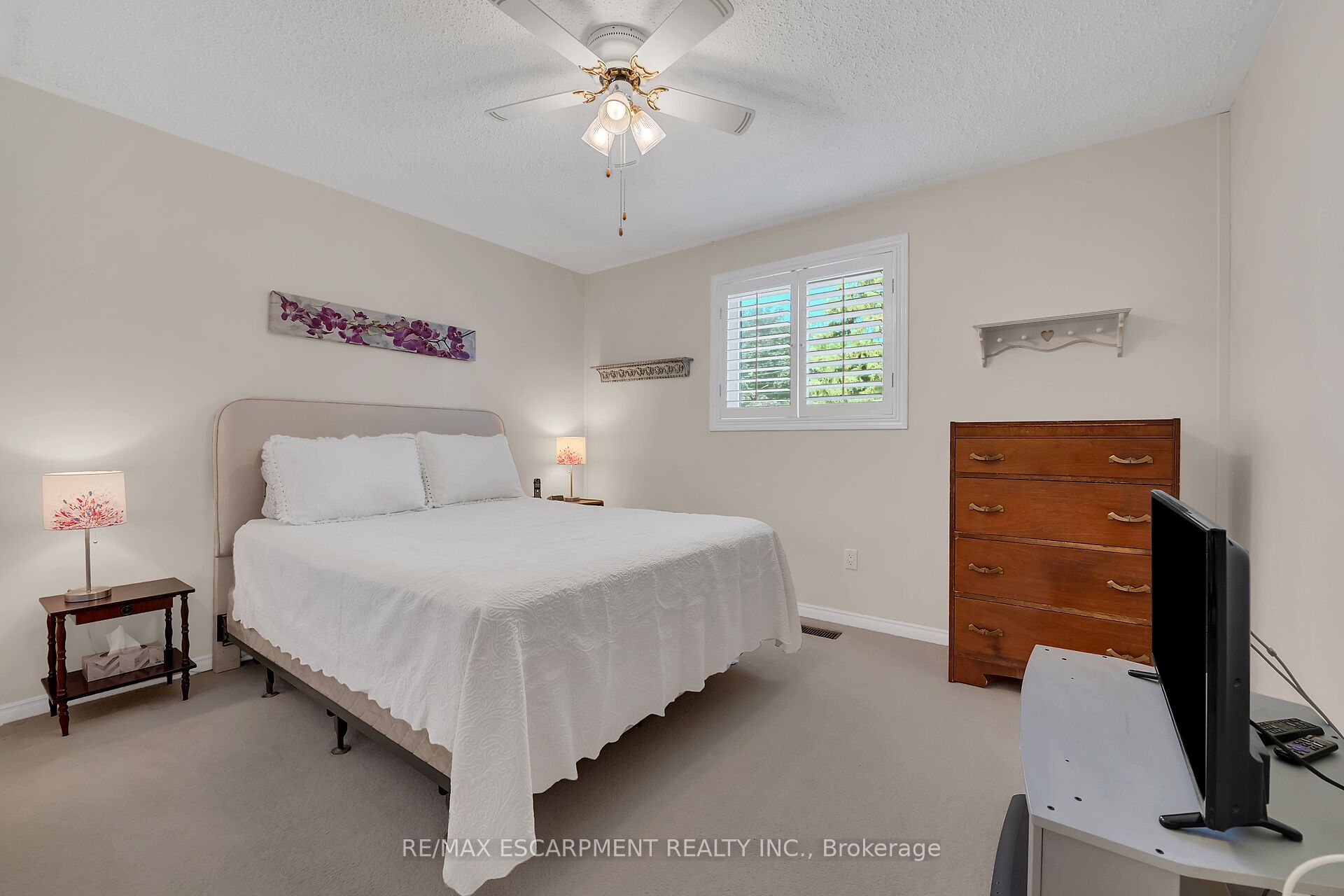 110 Ayr Street Property Photo 22