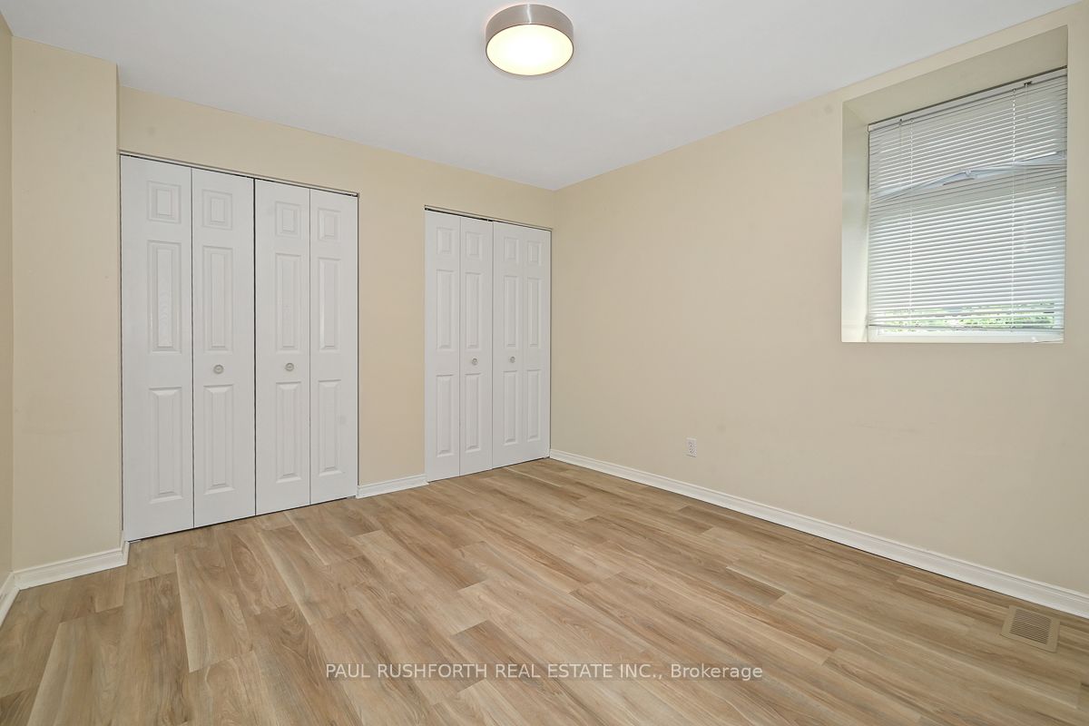 249 Iona Street Property Photo 15