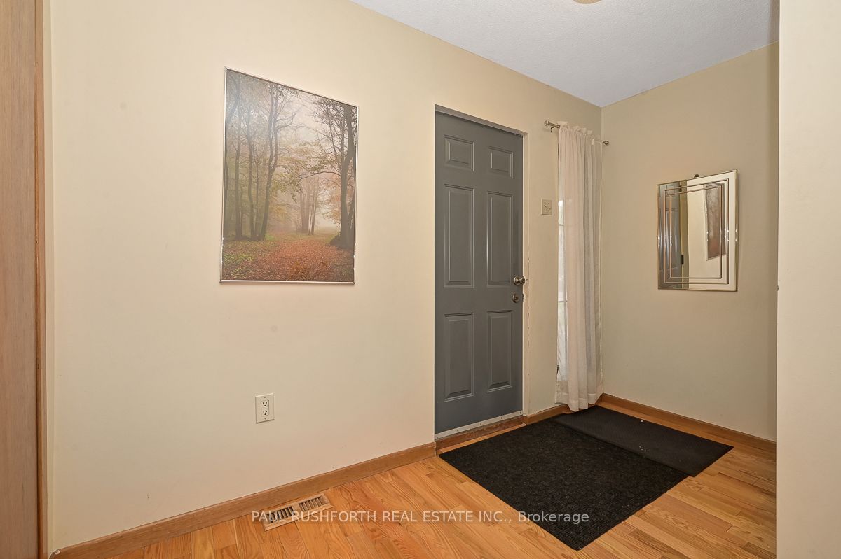 249 Iona Street Property Photo 18