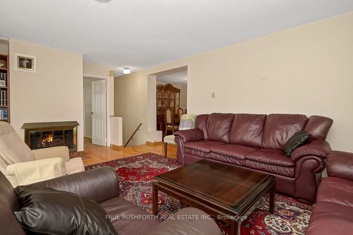 249 Iona Street Property Photo 22