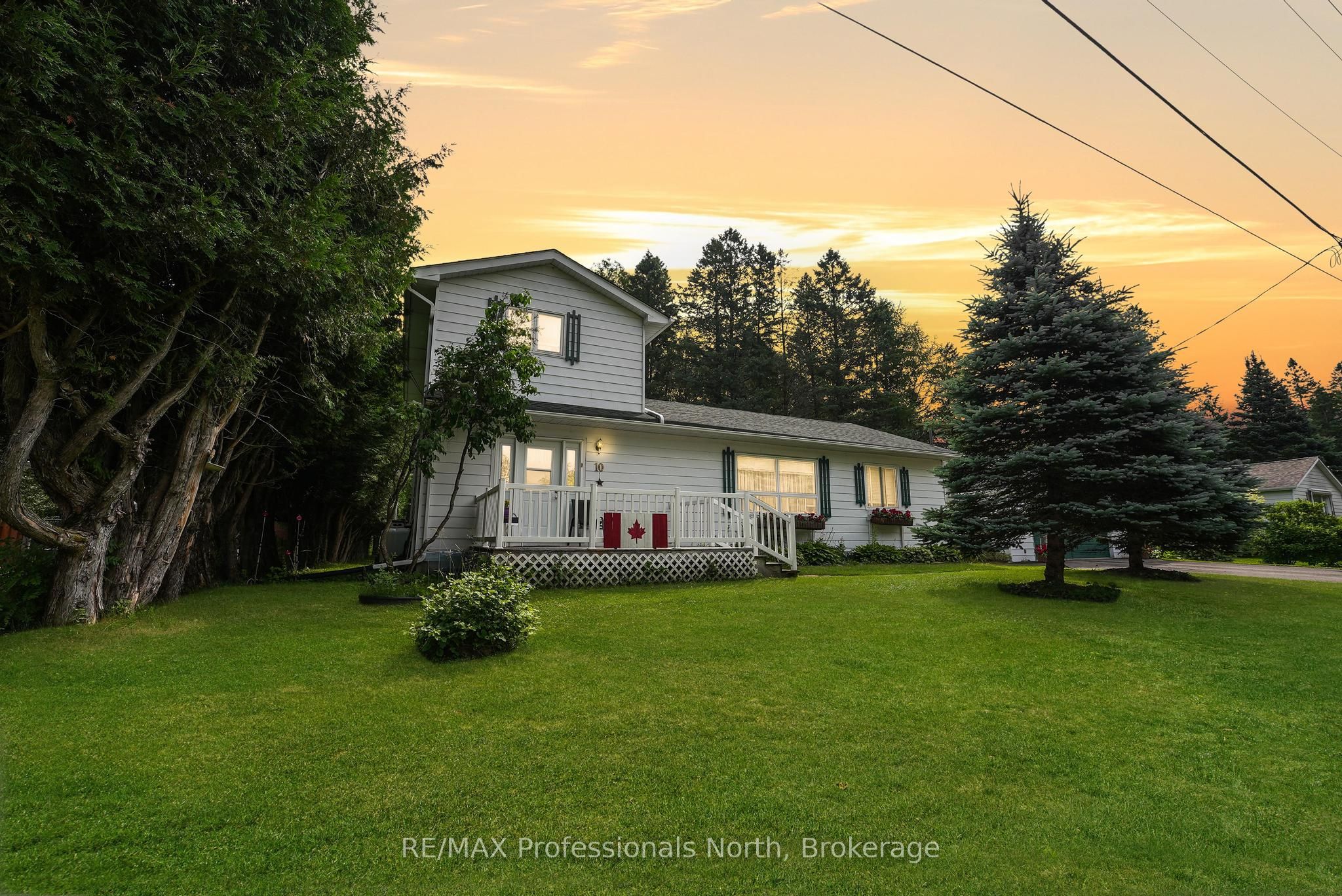 10 Stouffer St Property Photo 1