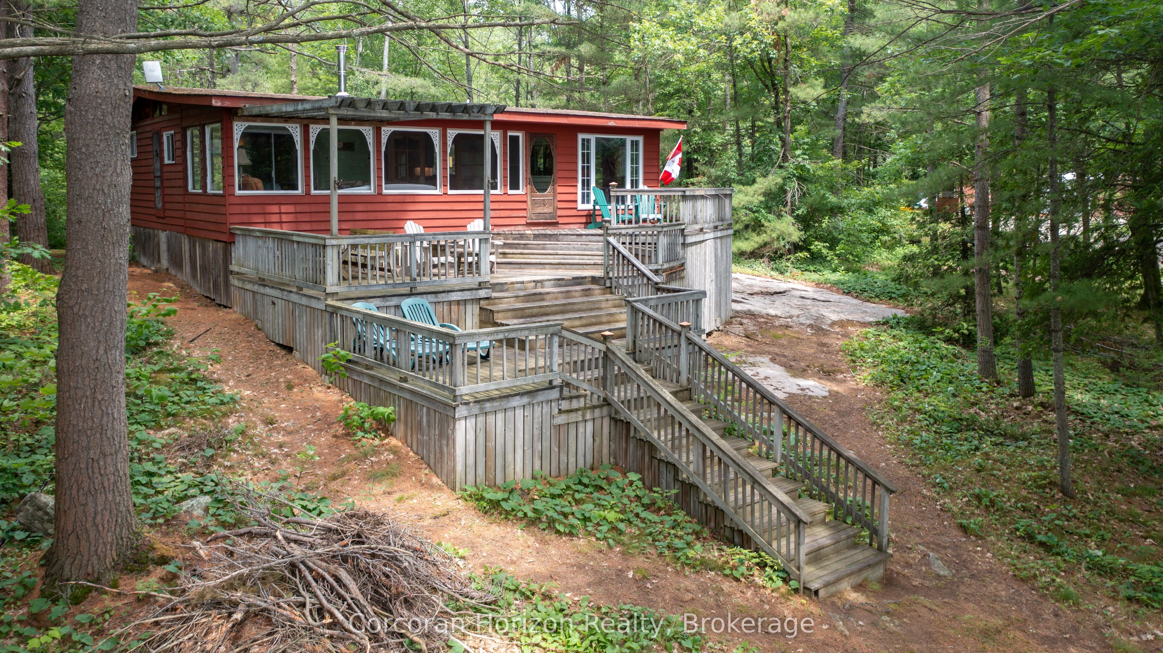 162 Winding Way Property Photo 3