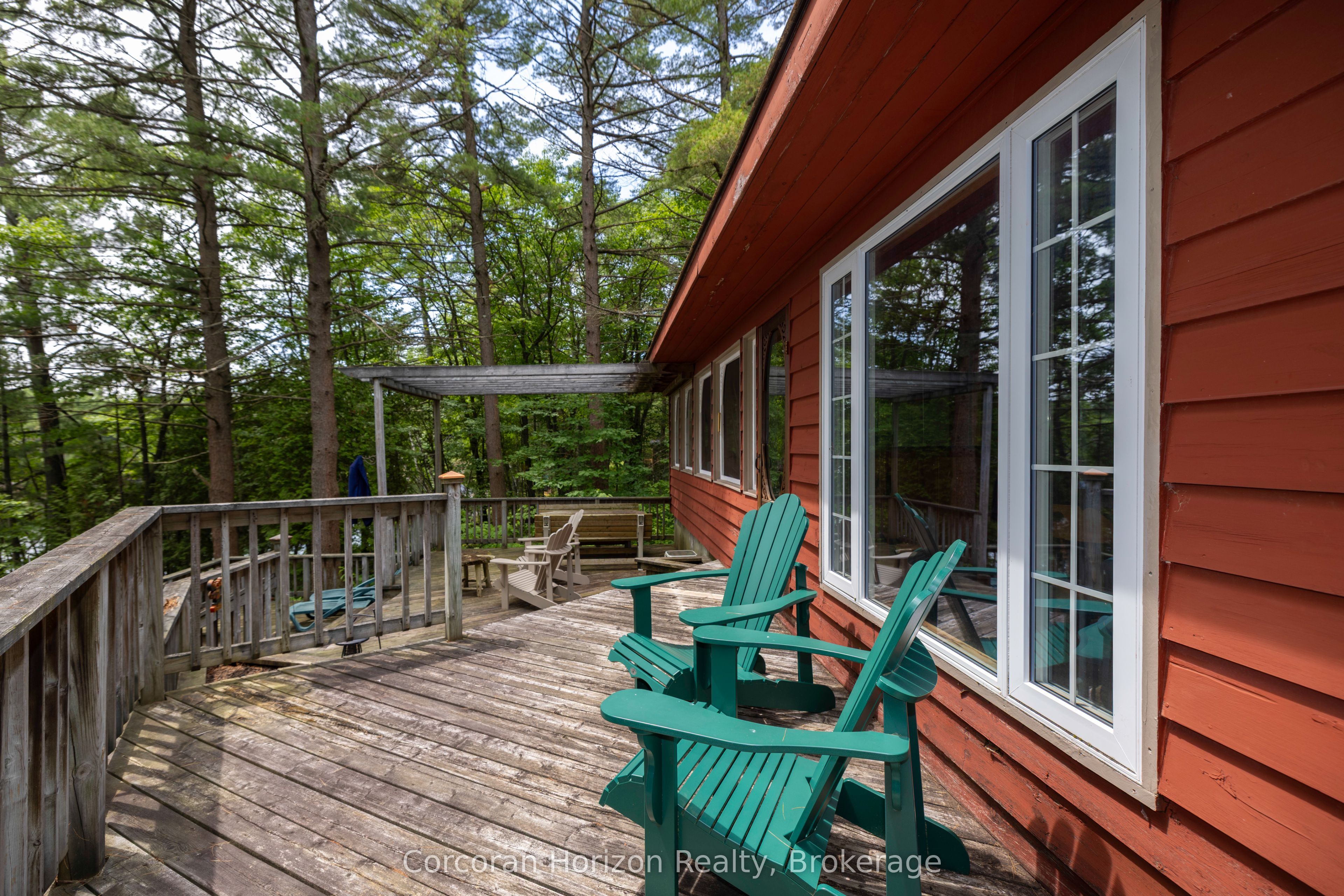 162 Winding Way Property Photo 4