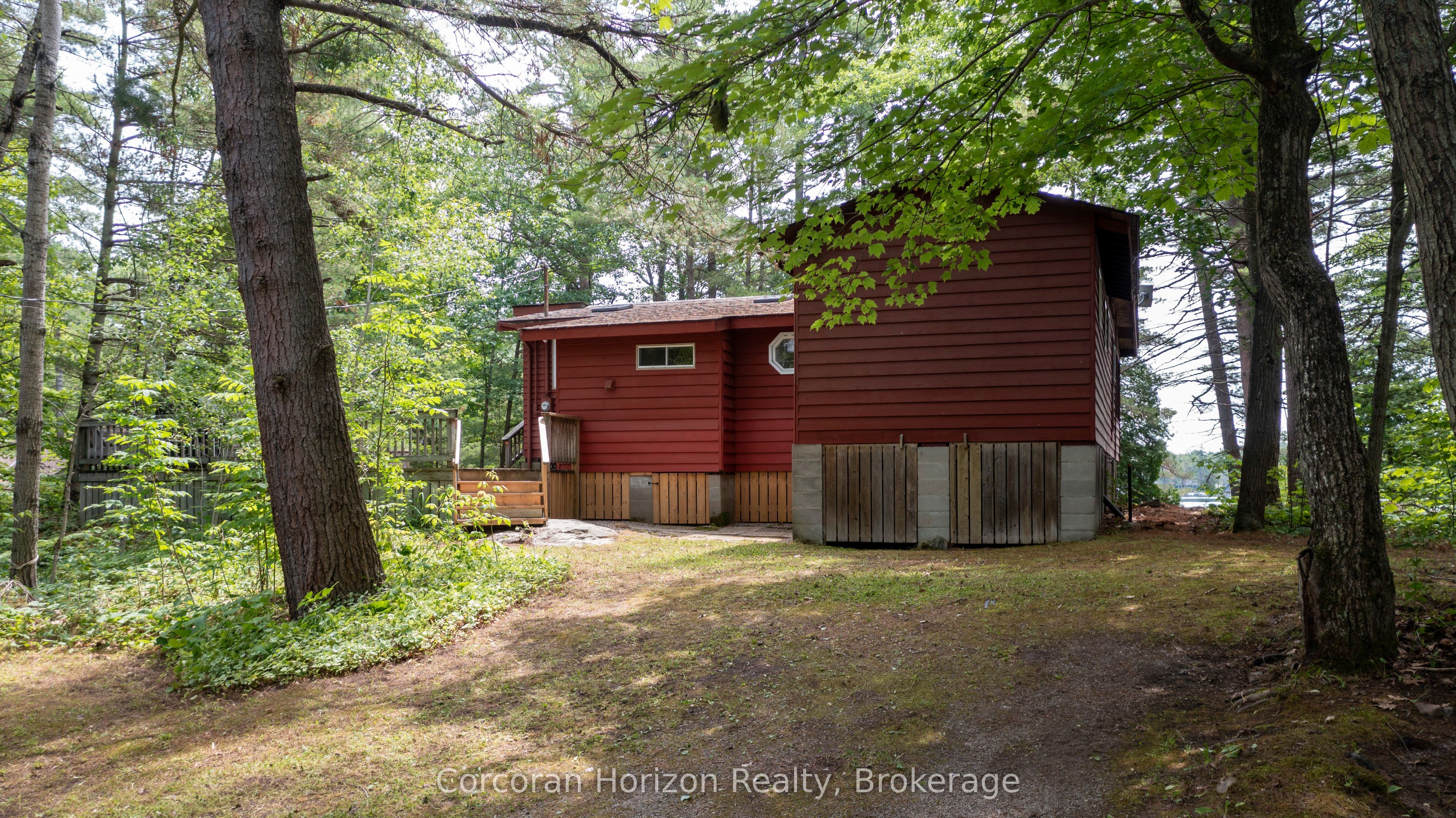 162 Winding Way Property Photo 8