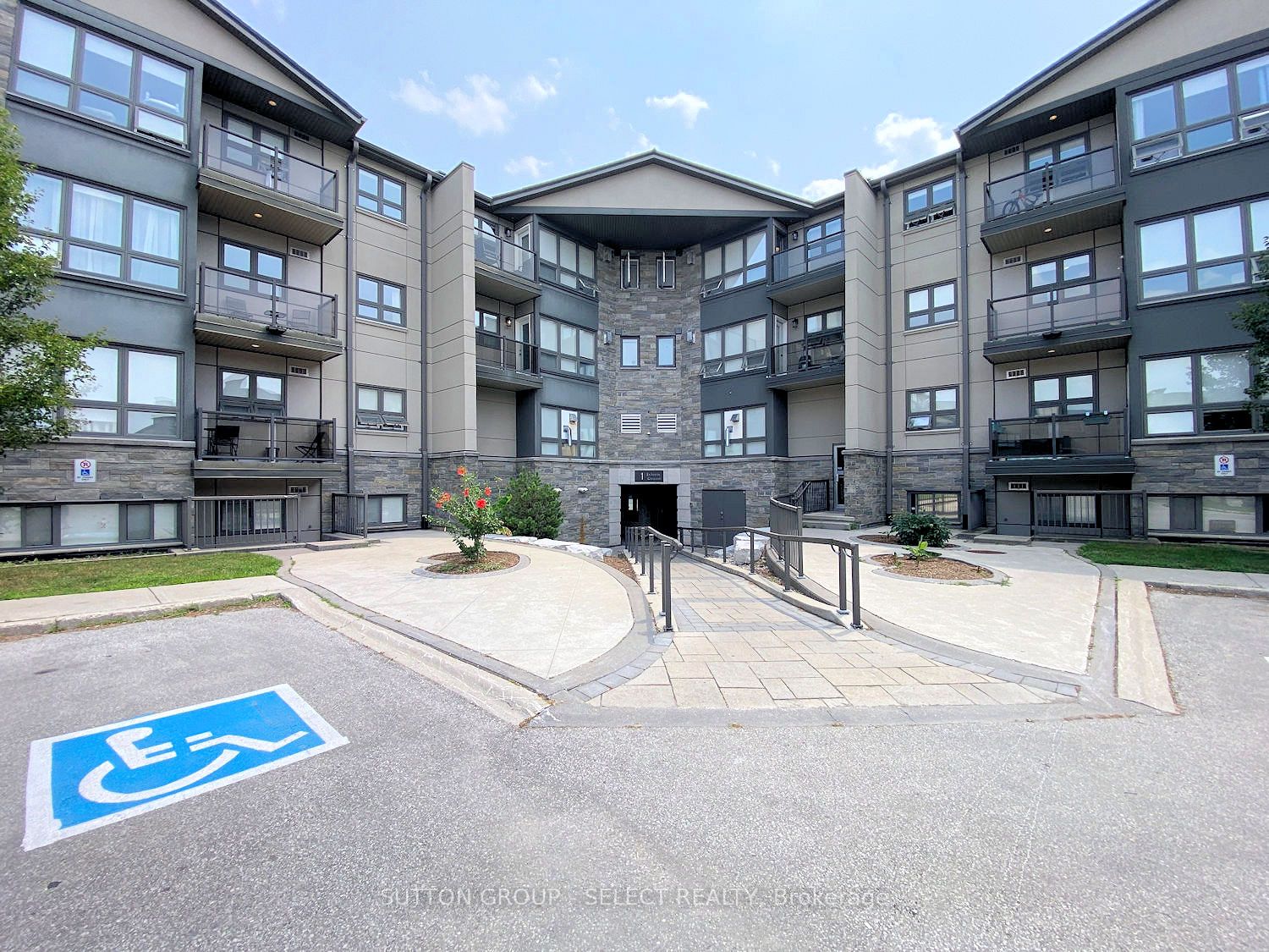 1 Jacksway Crescent 119 Property Photo 1