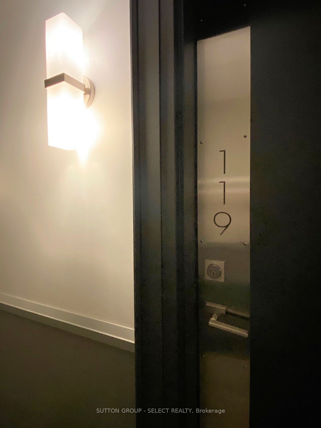 1 Jacksway Crescent 119 Property Photo 2