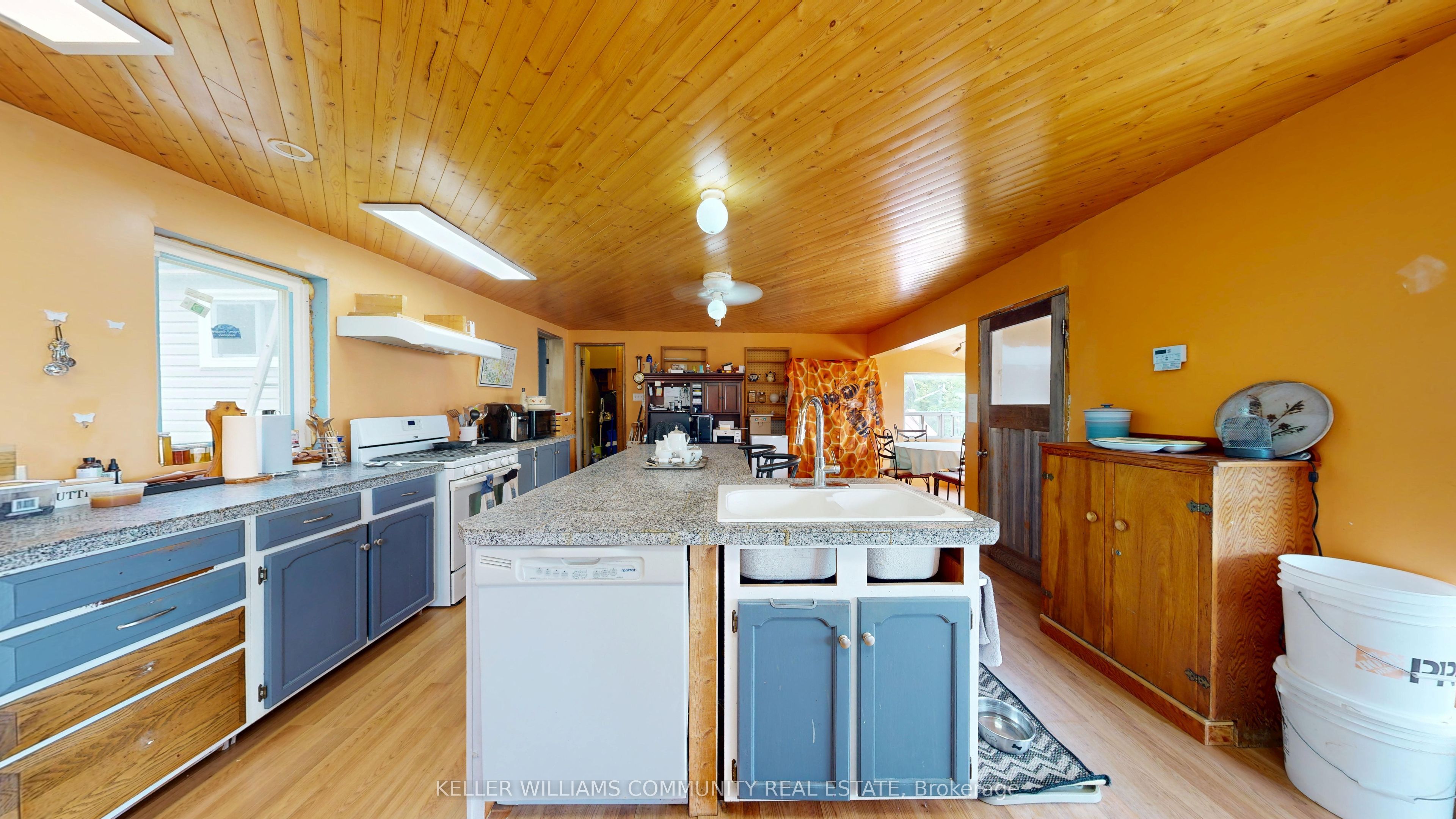 8814 County Rd 50 Road Property Photo 9