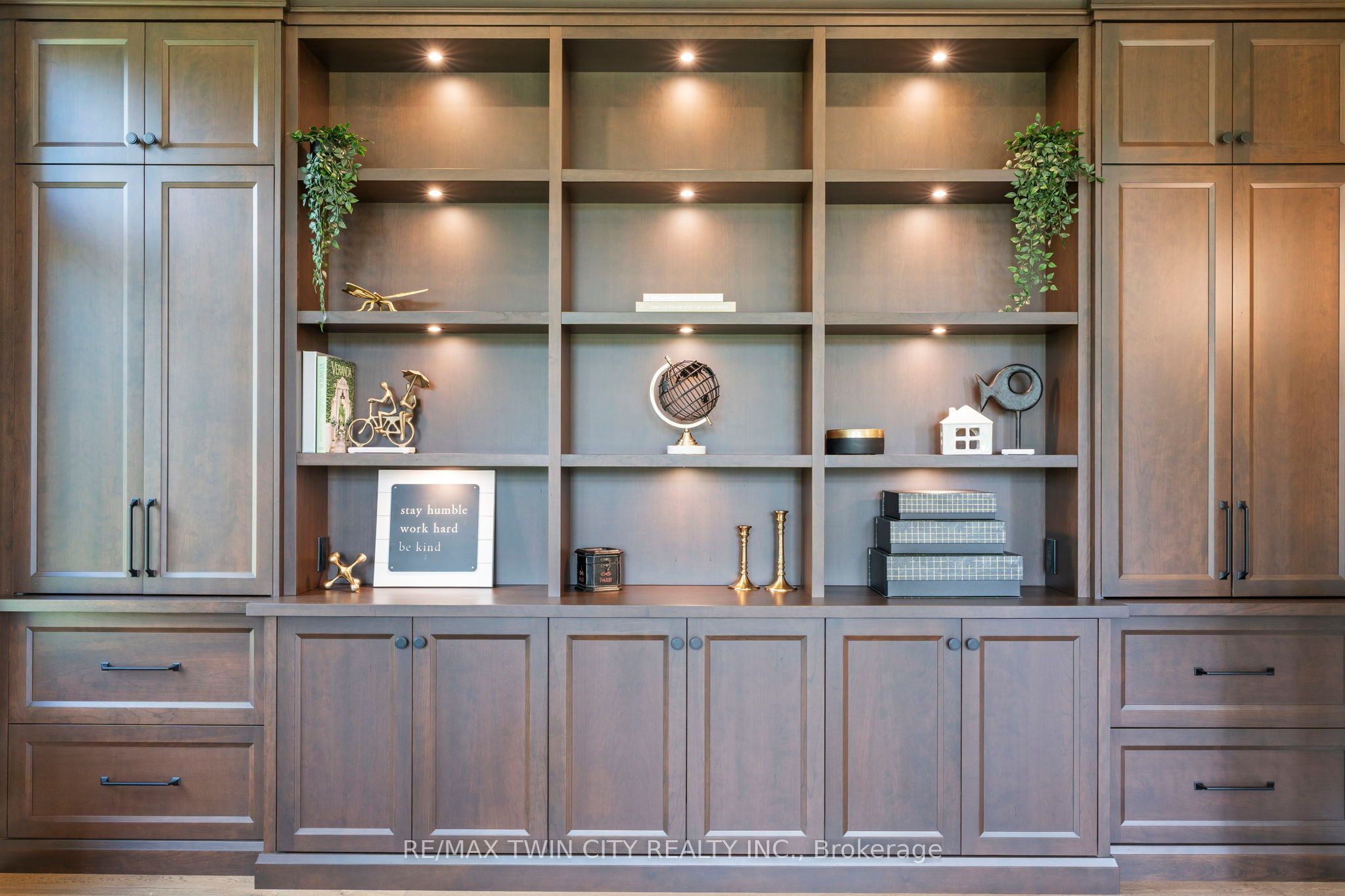 30 Highway 2 N/a Property Photo 14