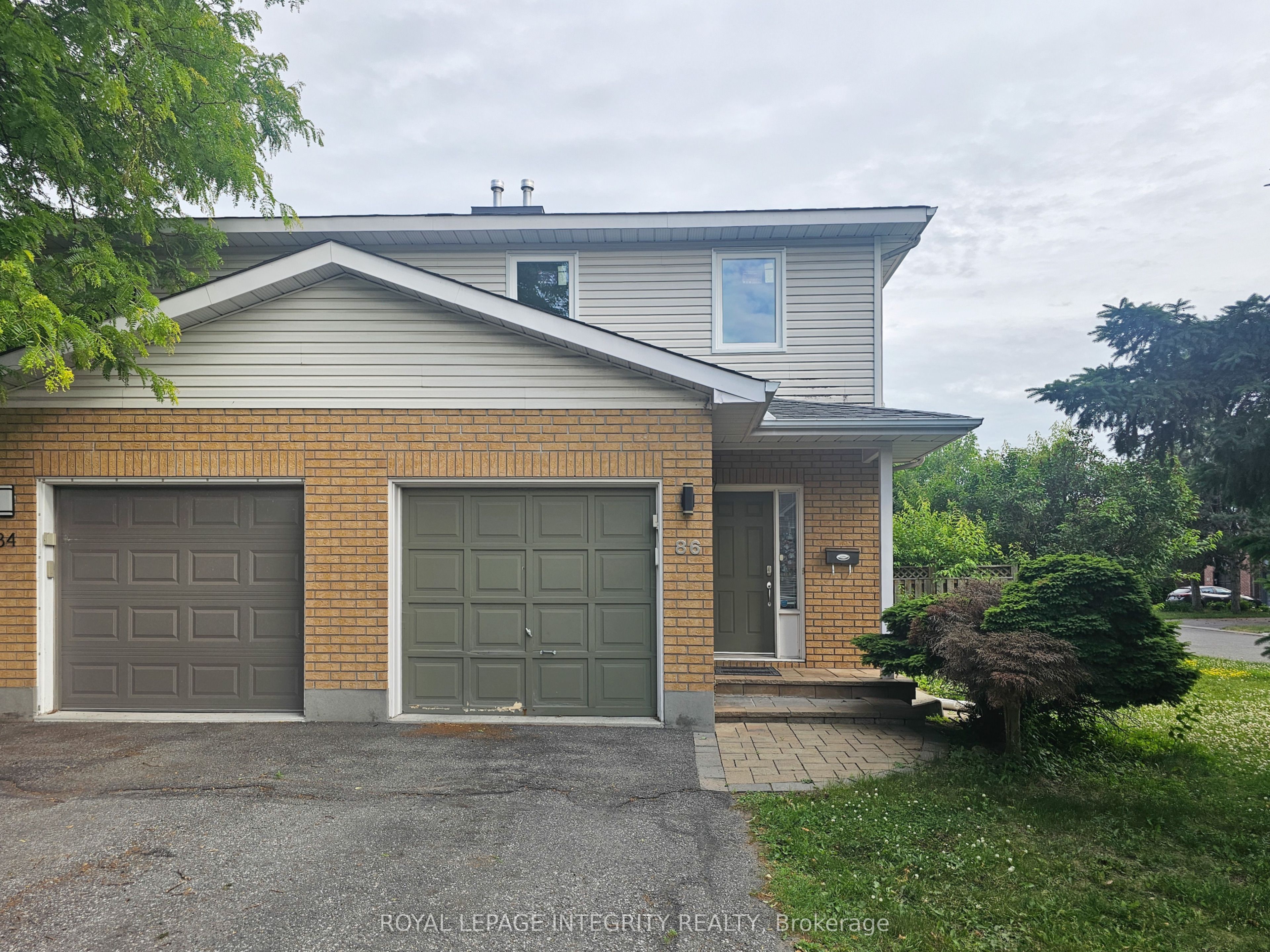 86 Thornbury Crescent Property Photo 1