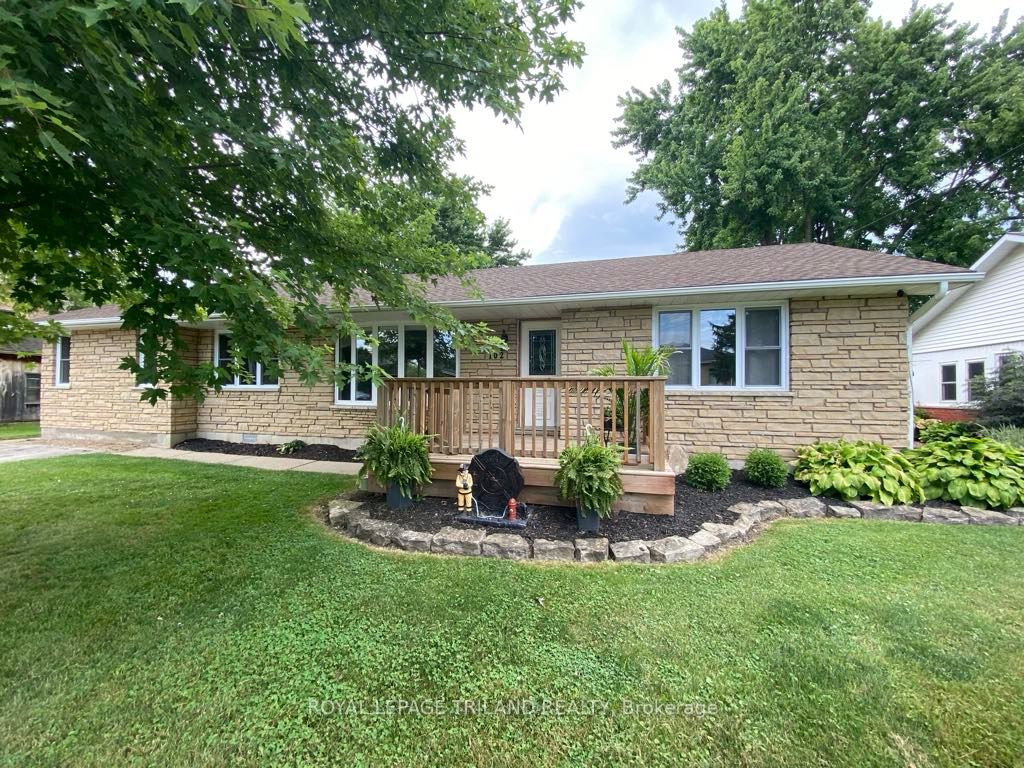 102 Ontario St Property Photo 1
