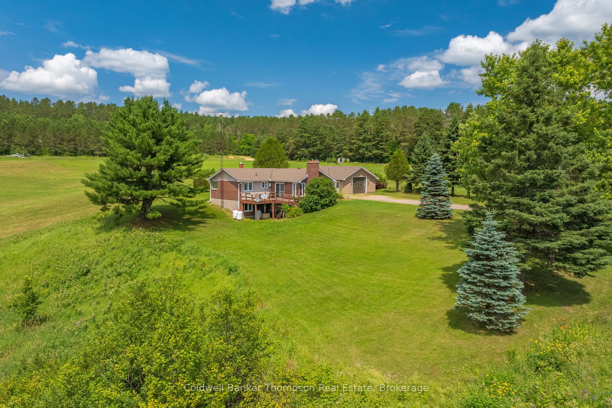 832 Chetwynd Road Property Photo 1