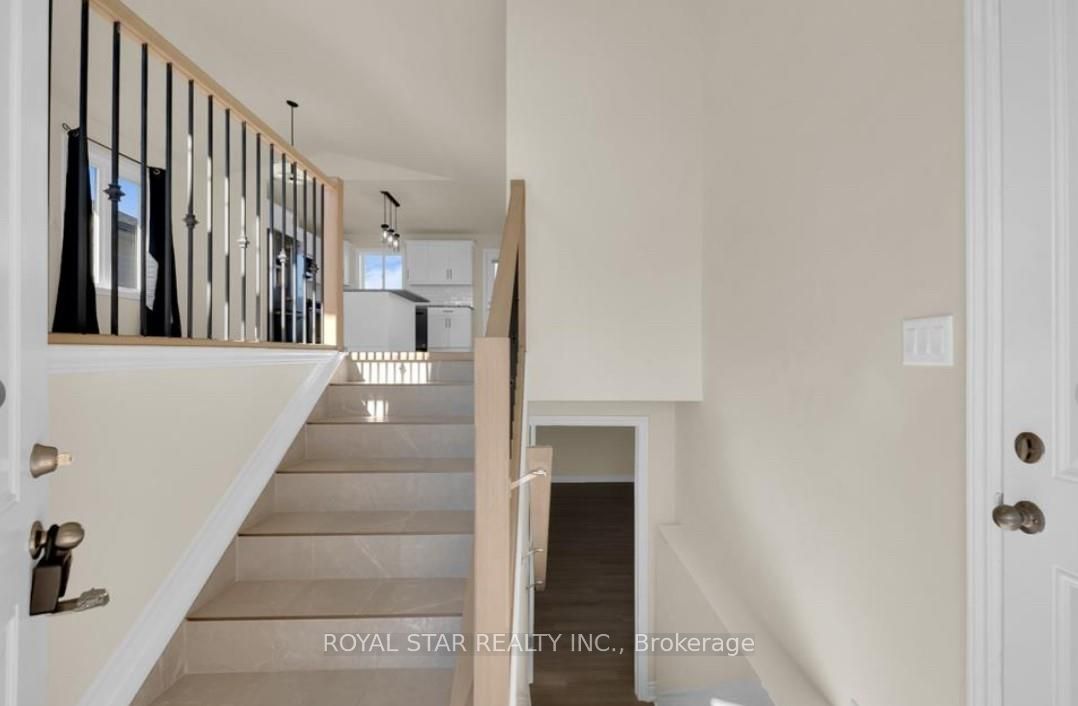 X12281331 Property Photo 3