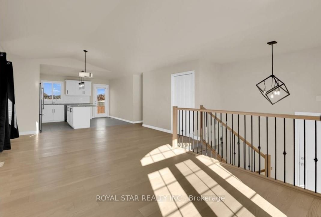 X12281331 Property Photo 7