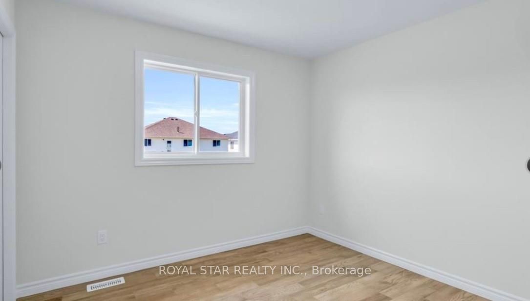 X12281331 Property Photo 11