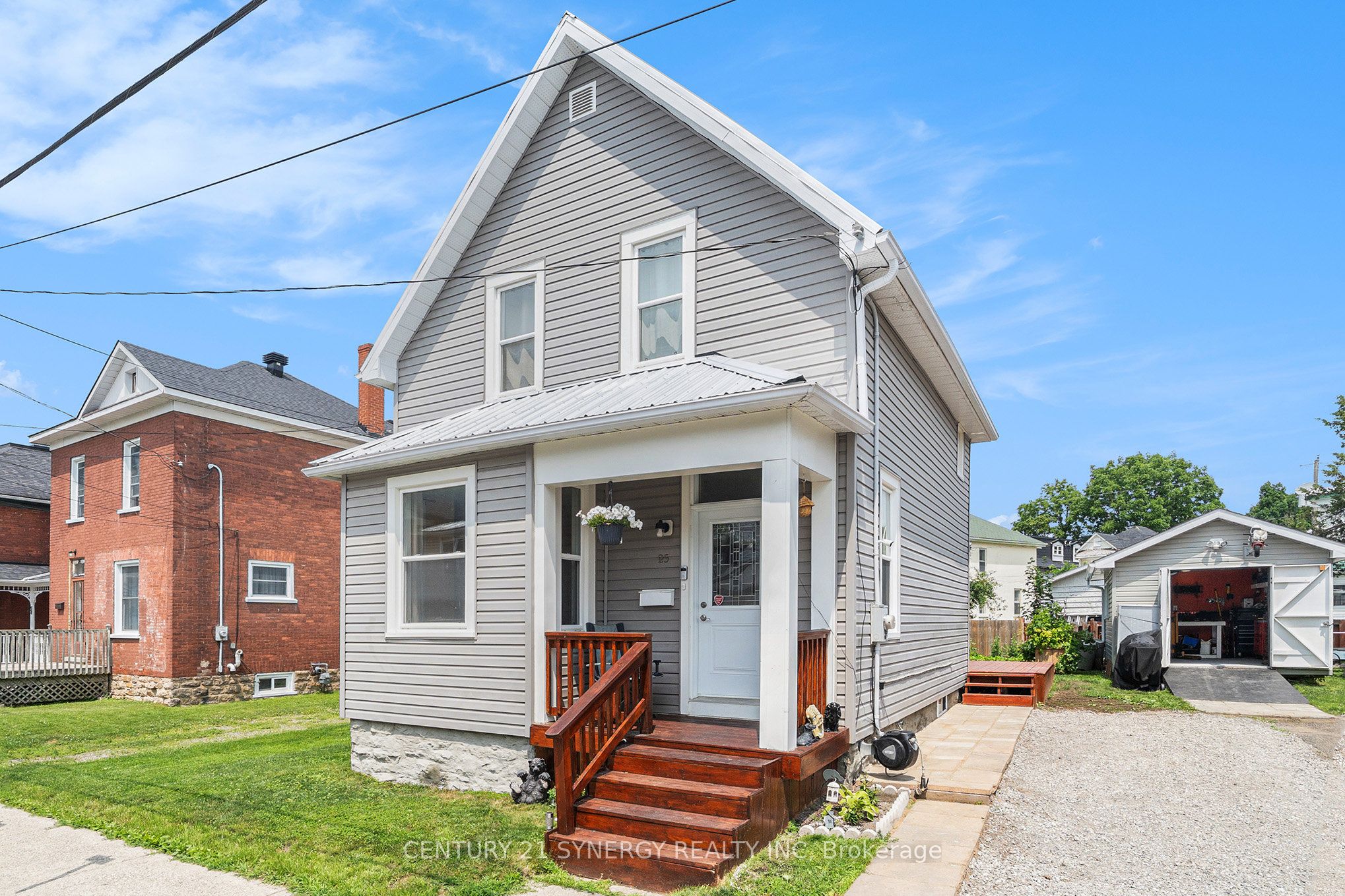 25 Kensington Avenue Property Photo 1