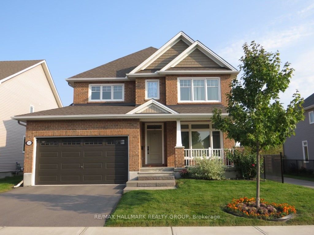594 Baie-Des-Castors Property Photo 1