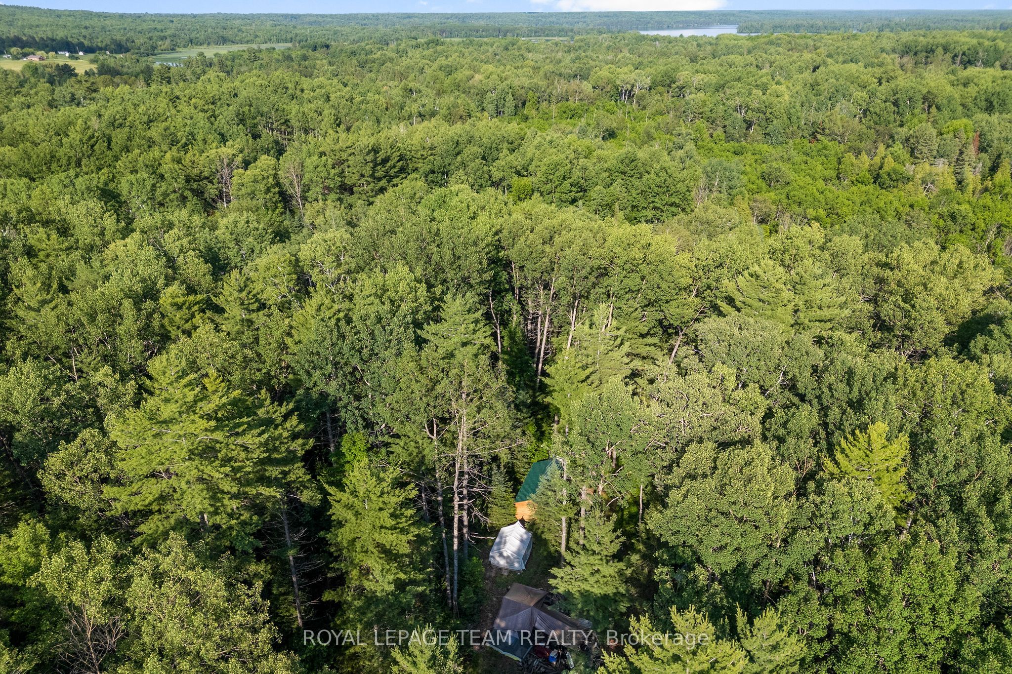 00 Highway 41 Highway Property Photo 32