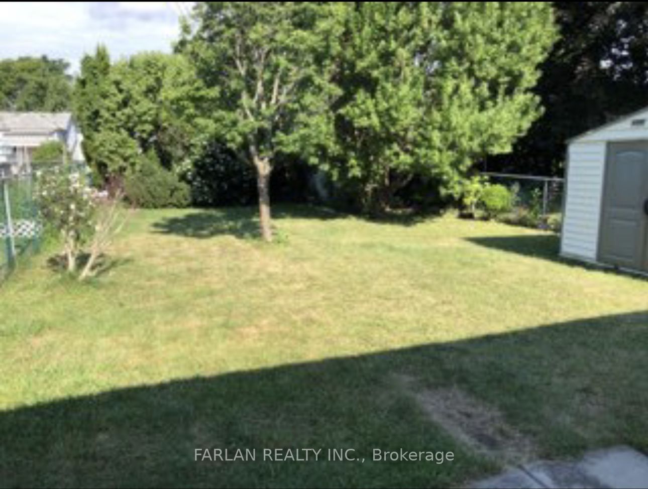 158 East 24th Street Main Property Photo 17