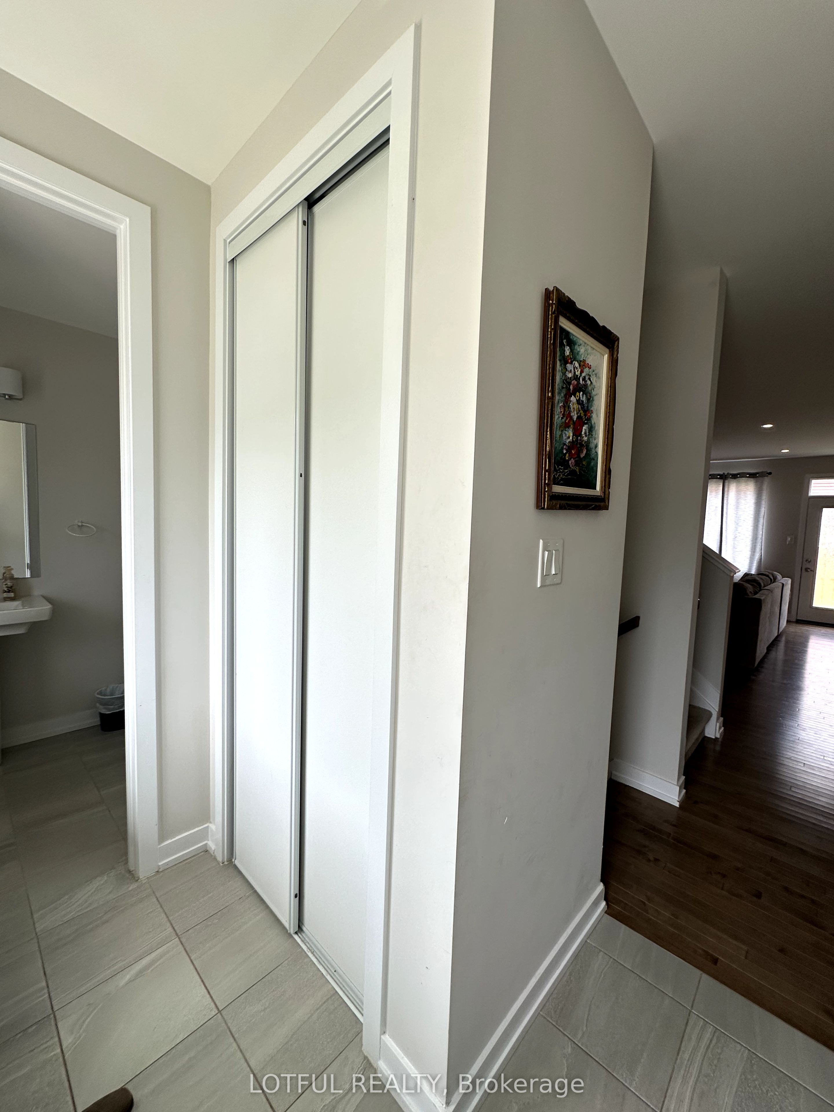44 Chasing Grove Property Photo 4