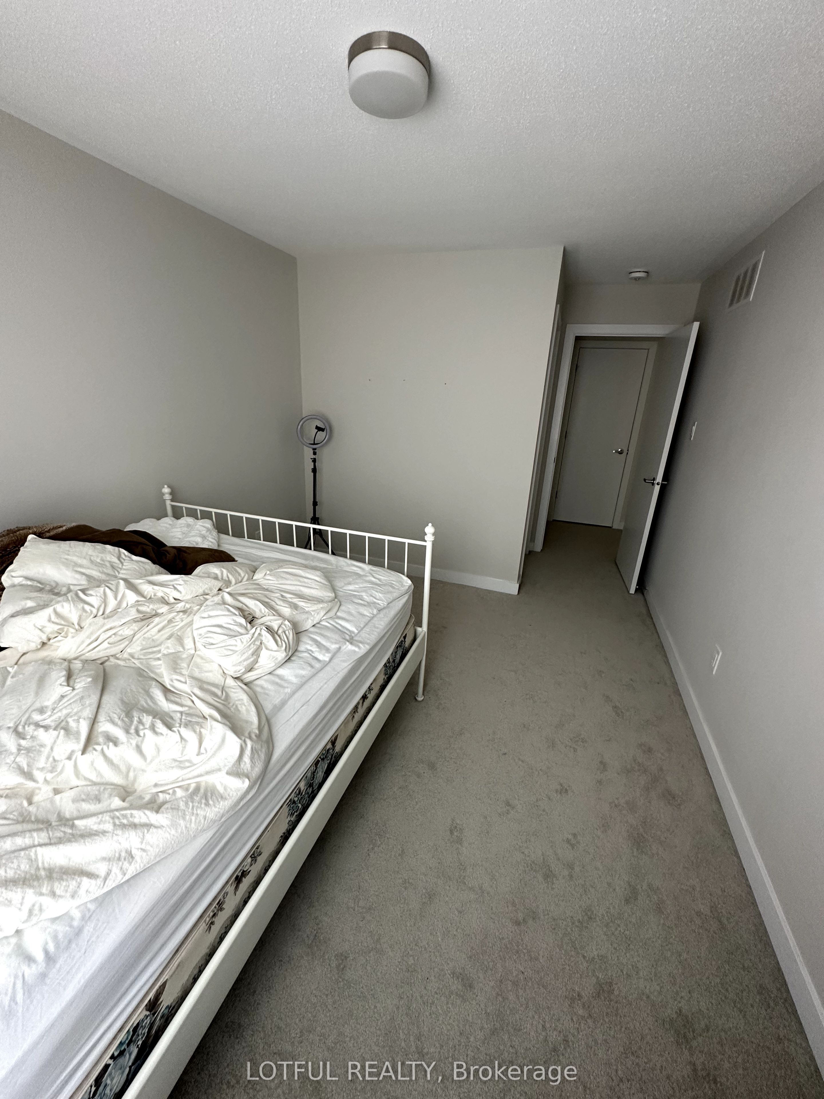 44 Chasing Grove Property Photo 13
