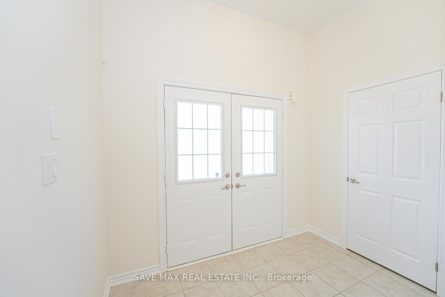 4 Tarrison Street S Property Photo 10