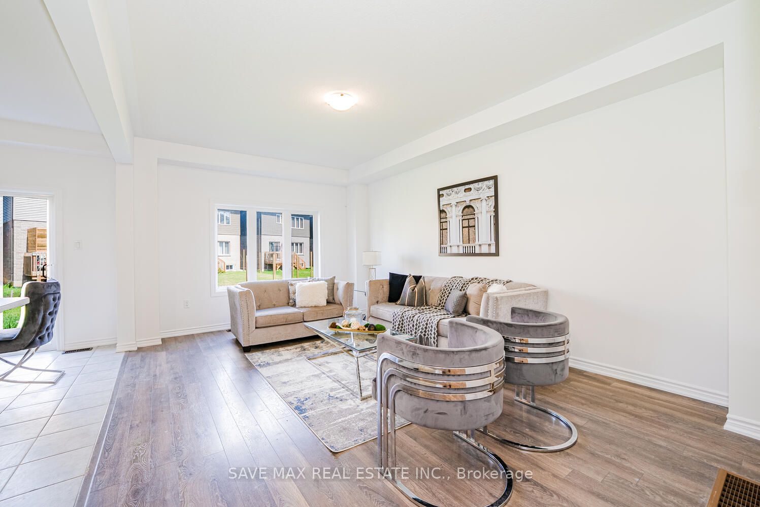 4 Tarrison Street S Property Photo 11