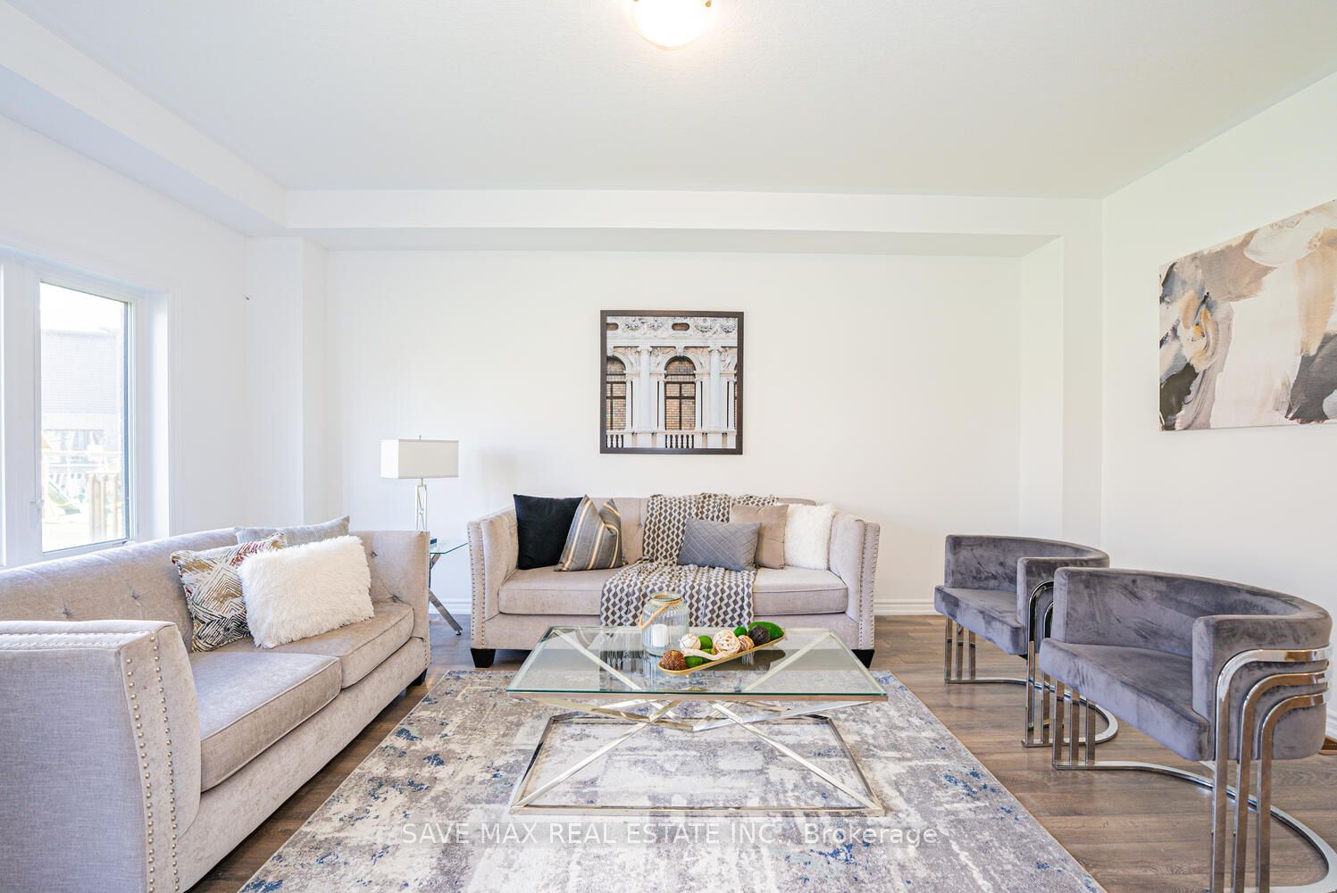 4 Tarrison Street S Property Photo 16