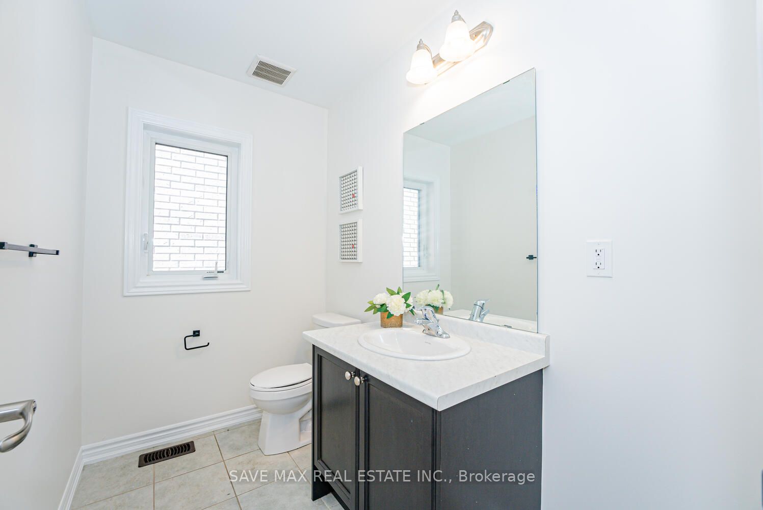 4 Tarrison Street S Property Photo 21