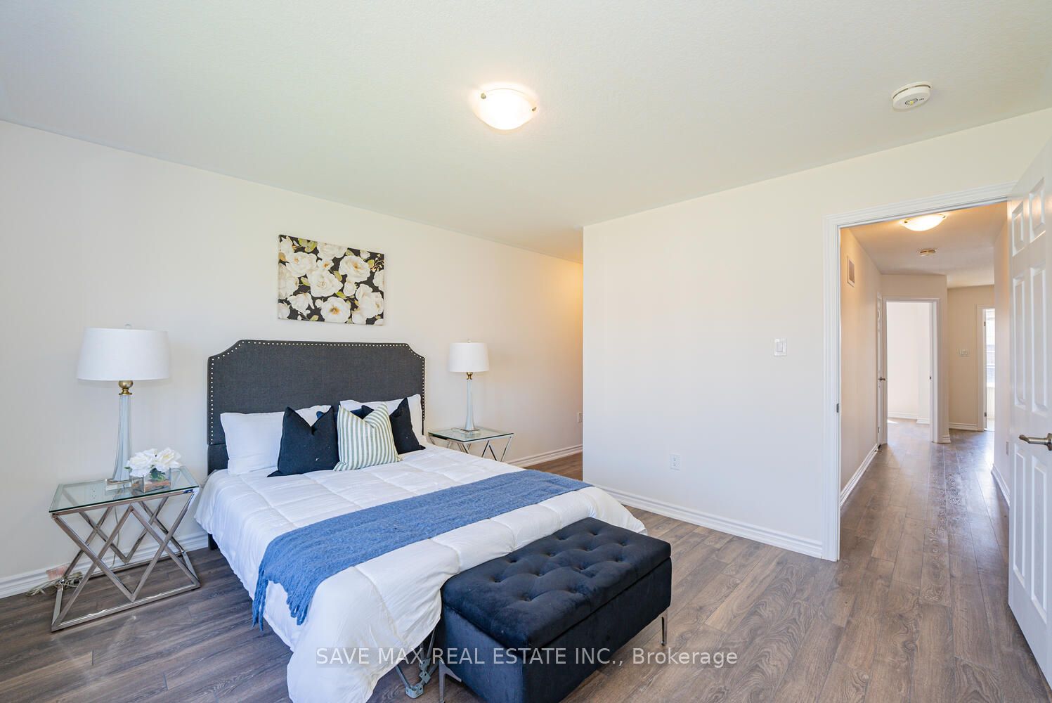 4 Tarrison Street S Property Photo 26