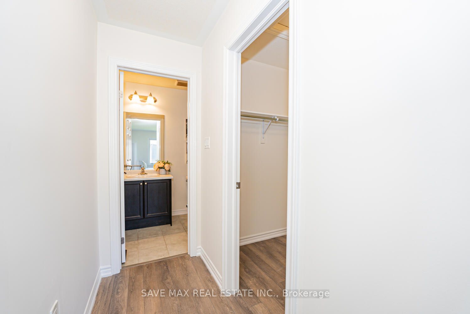 4 Tarrison Street S Property Photo 29