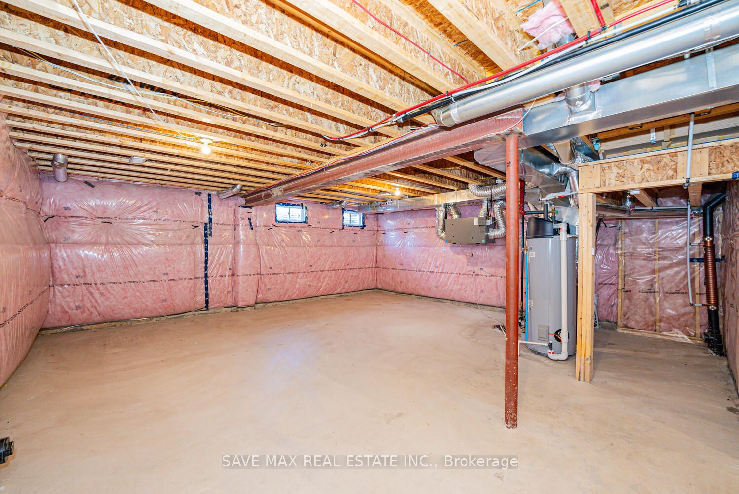 4 Tarrison Street S Property Photo 42