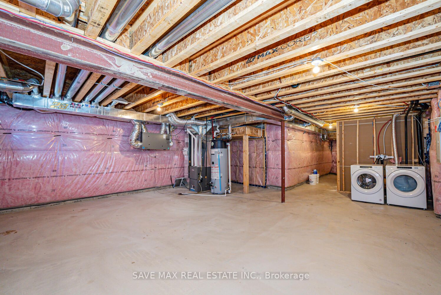 4 Tarrison Street S Property Photo 43