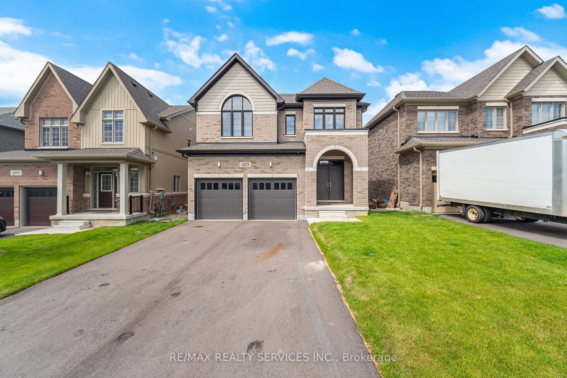 485 Adelaide Street Property Photo 1