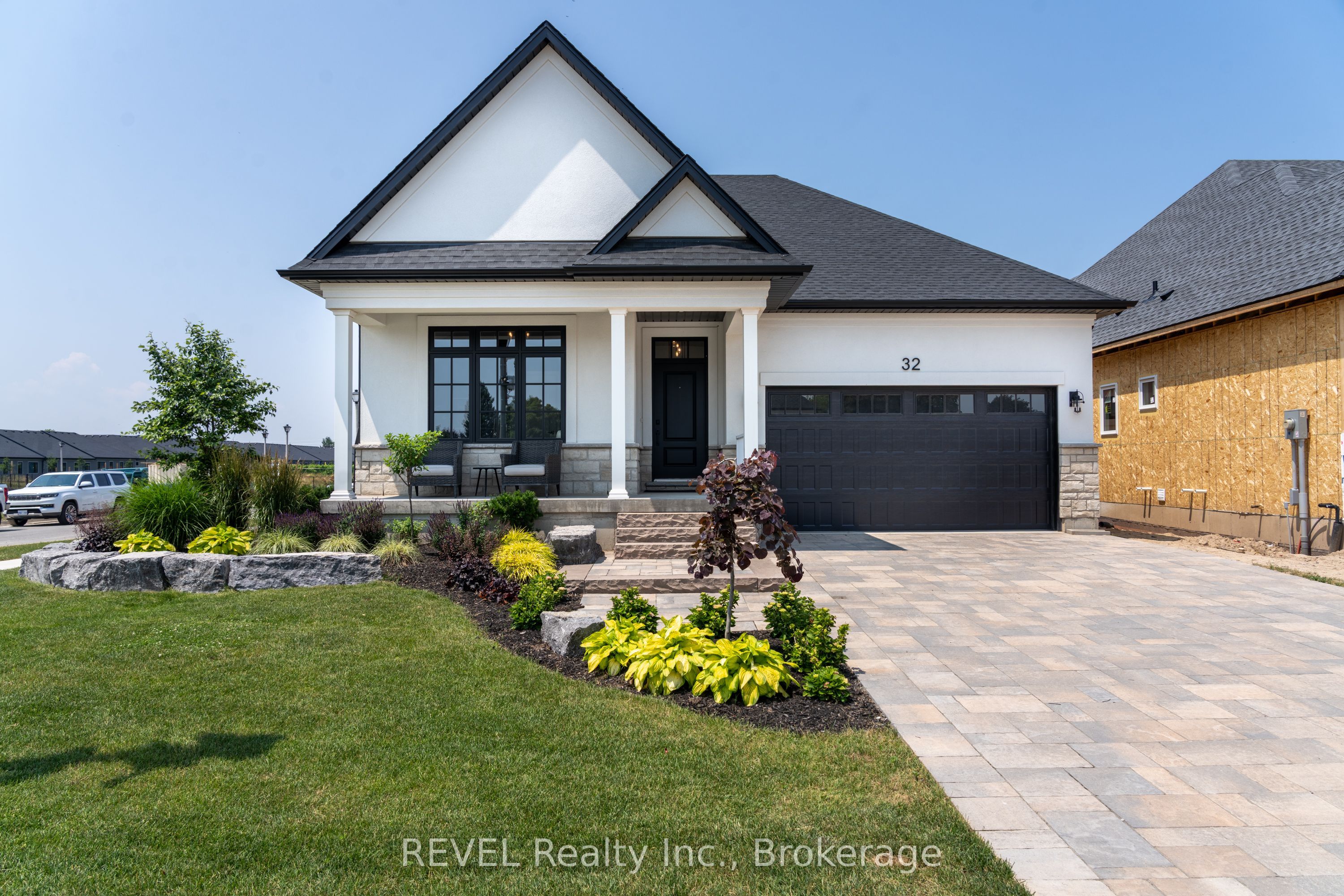32 Harvest Dr Property Photo 1