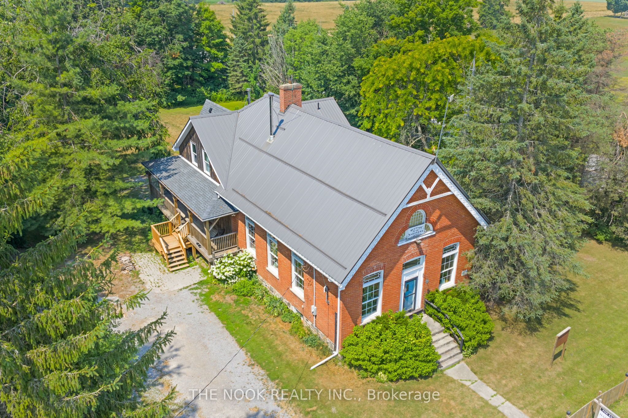 275 Valentia Rd Property Photo 1