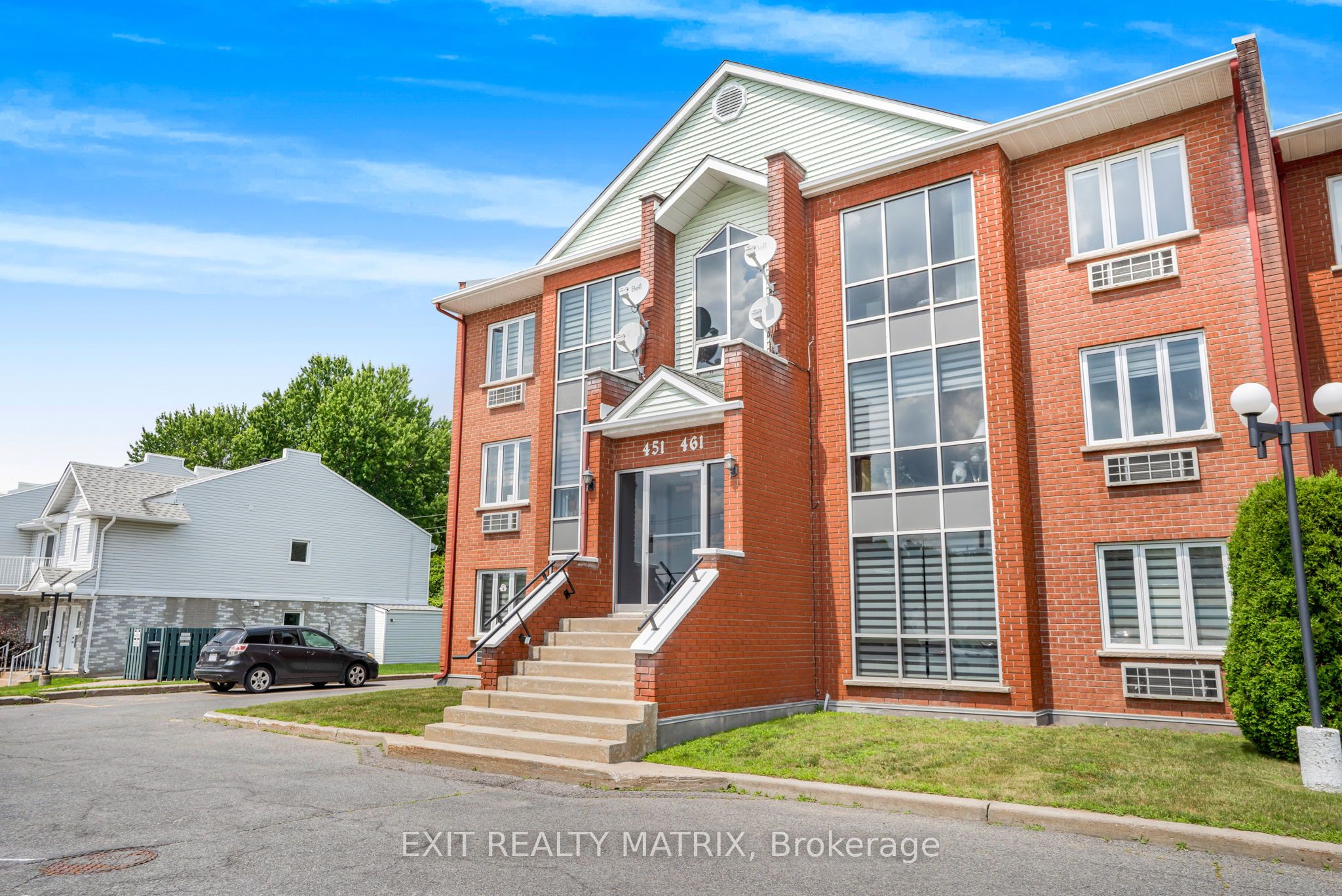 457 Spence Ave Property Photo 1