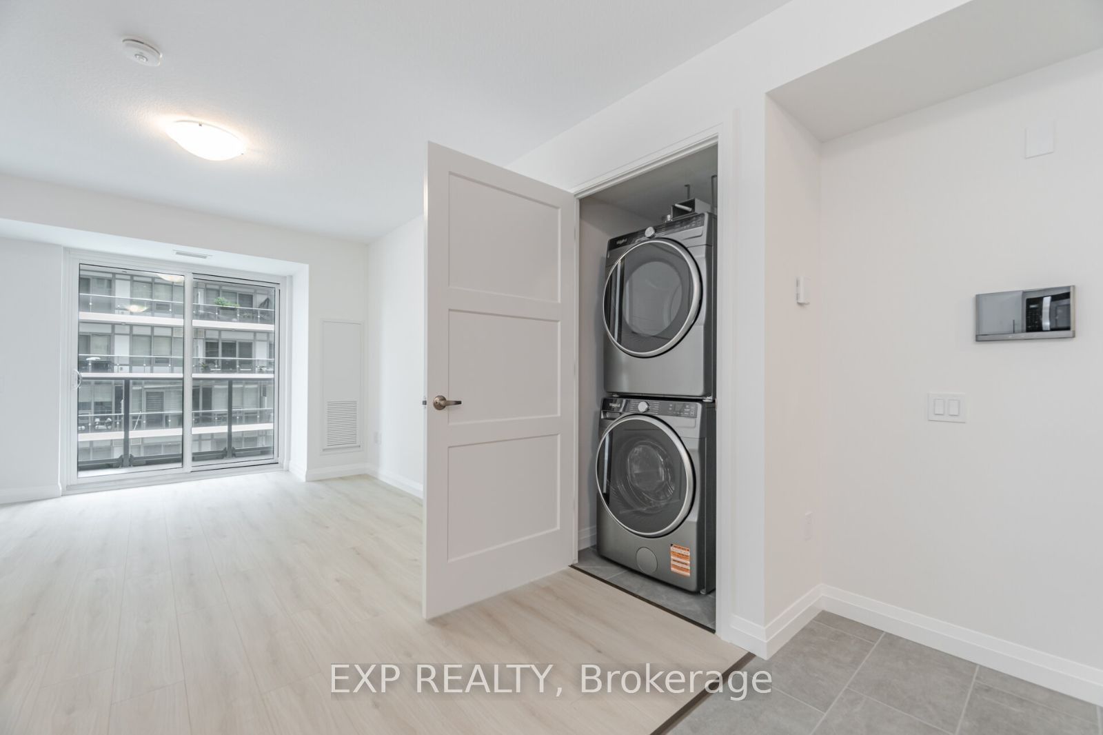 93 Arthur Street S 513 Property Photo 18