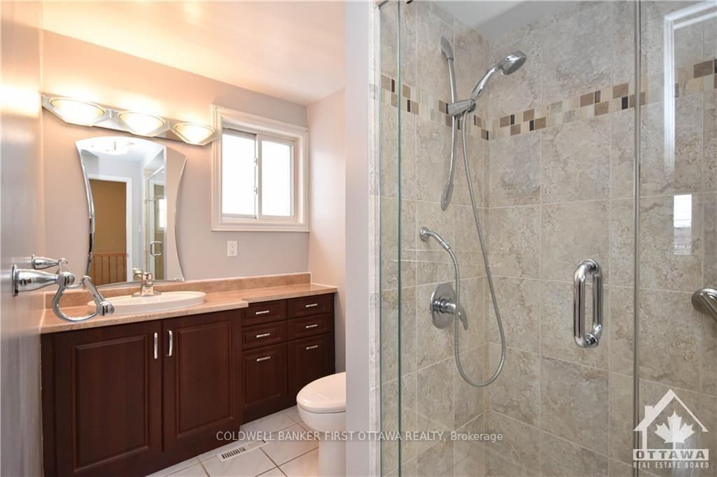 1883 Des Prairies Avenue Property Photo 21