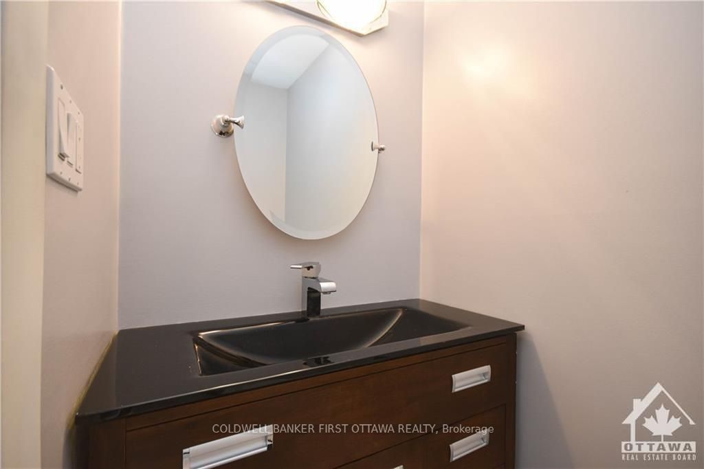1883 Des Prairies Avenue Property Photo 25