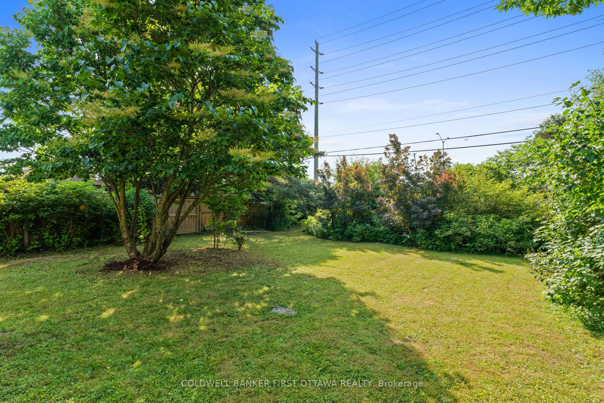 1883 Des Prairies Avenue Property Photo 34