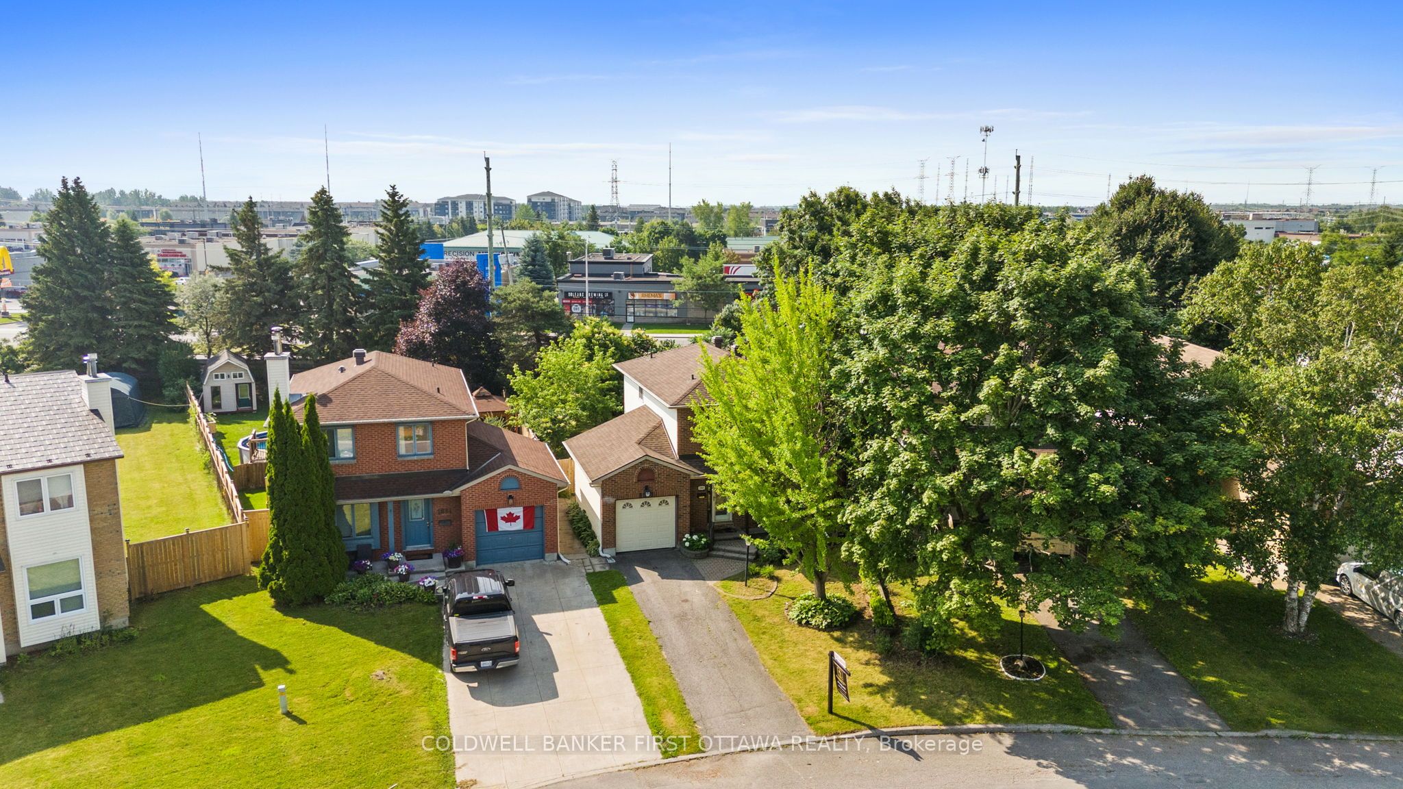 1883 Des Prairies Avenue Property Photo 37