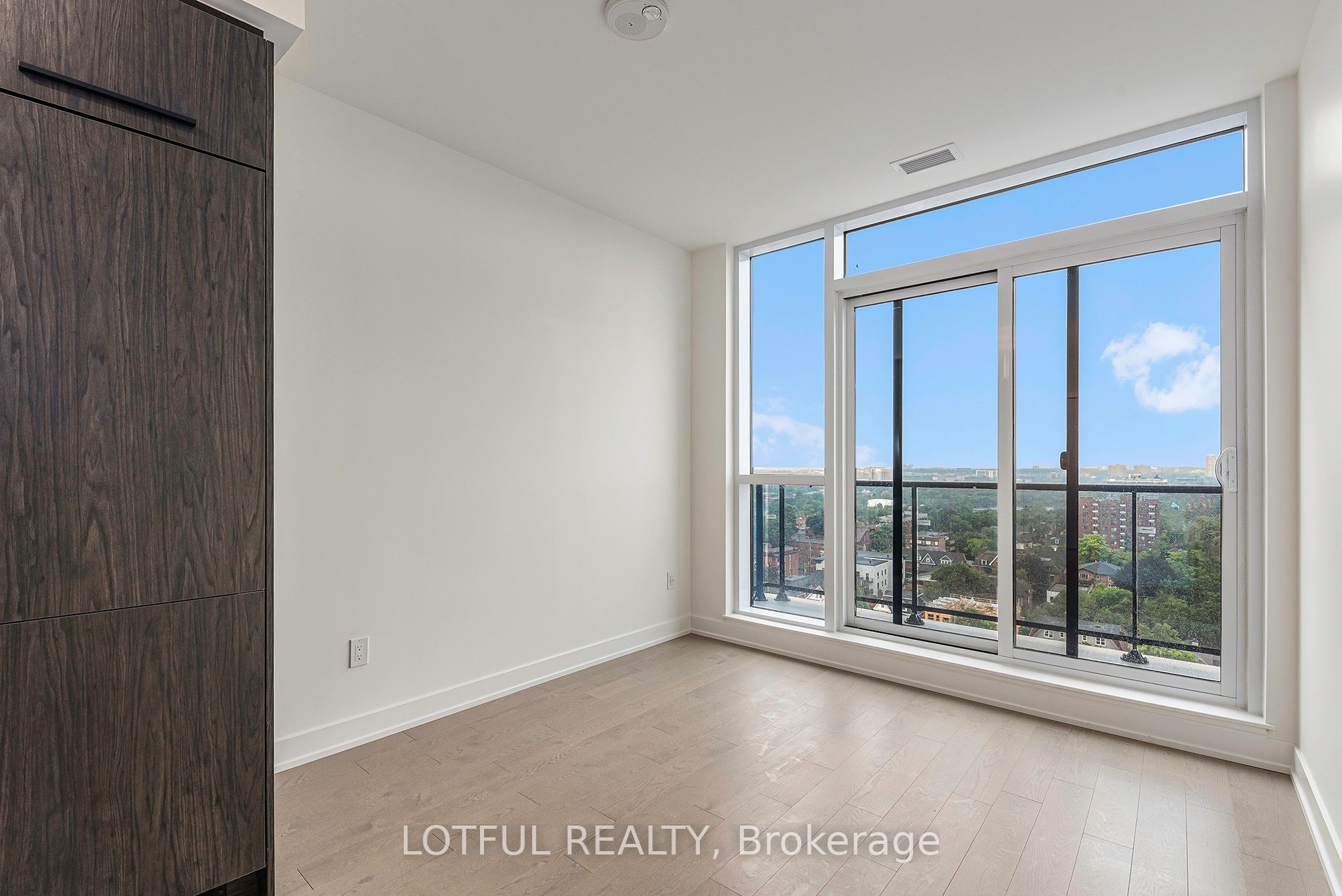 560 Rideau Street 1409 Property Photo 5