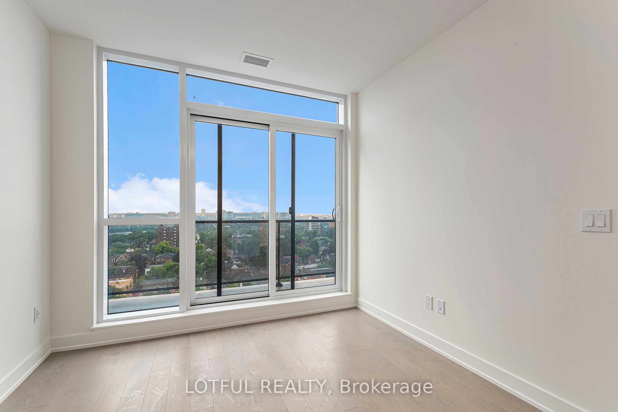 560 Rideau Street 1409 Property Photo 6