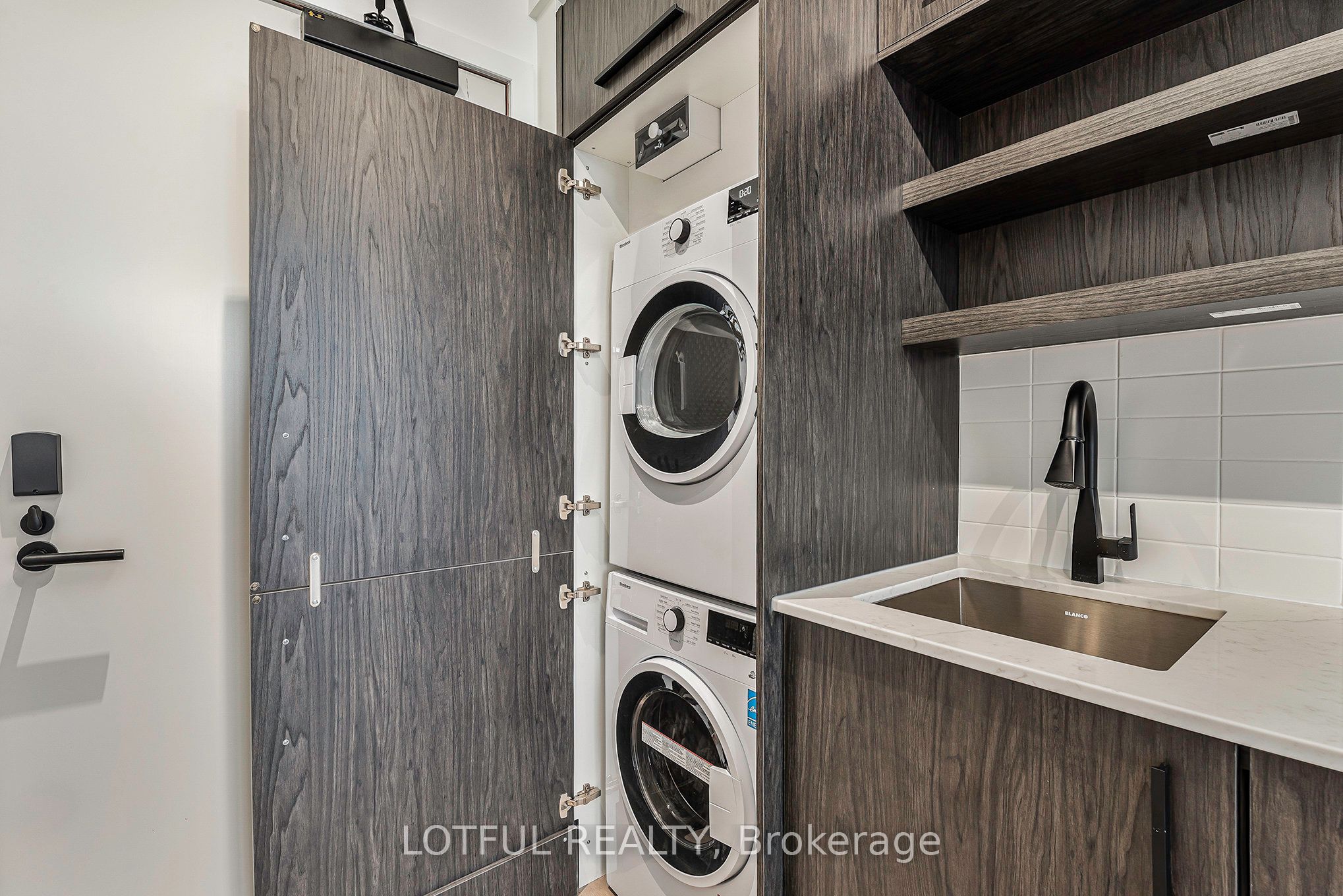 560 Rideau Street 1409 Property Photo 7