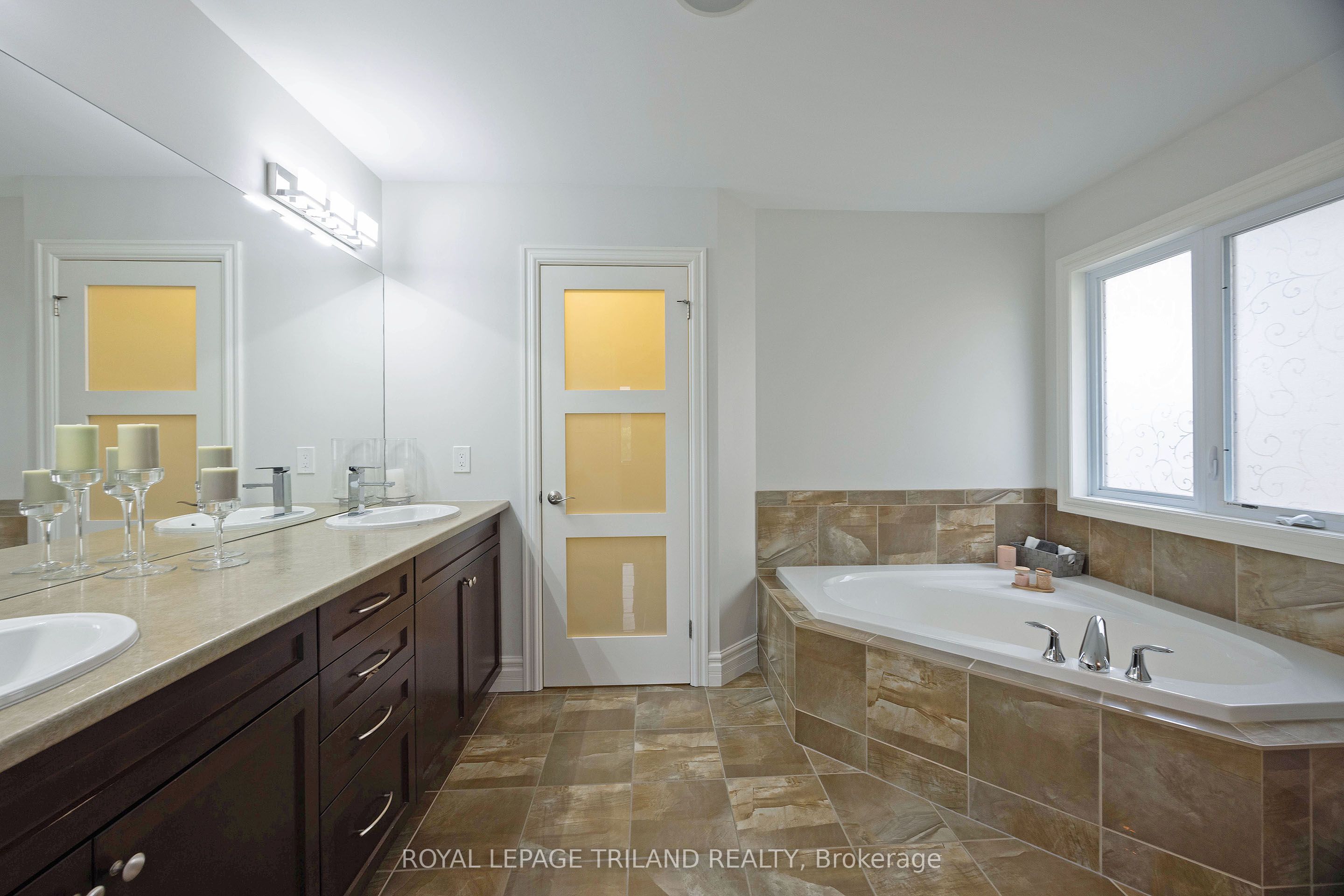 2091 Pennyroyal Street Property Photo 23