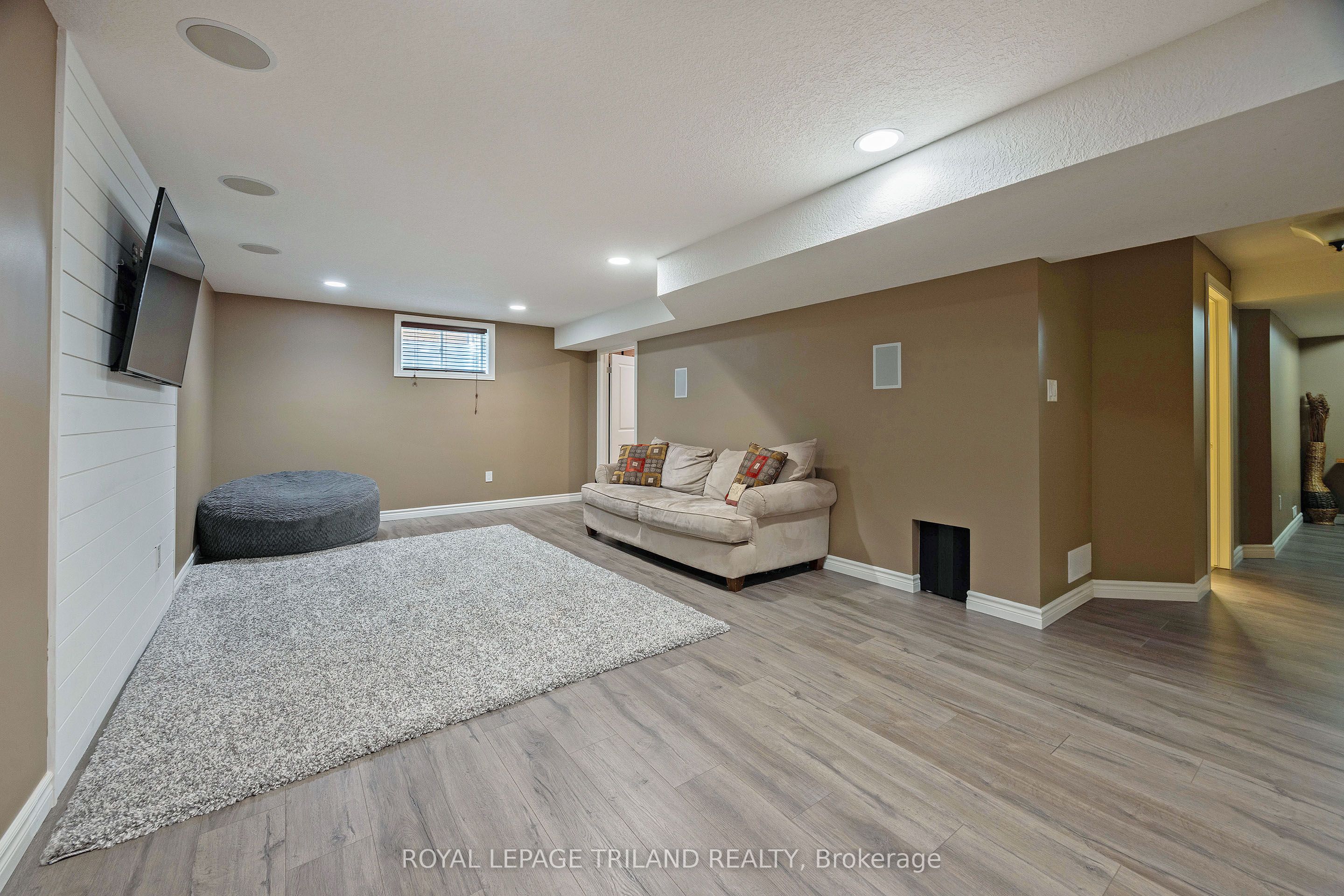 2091 Pennyroyal Street Property Photo 32