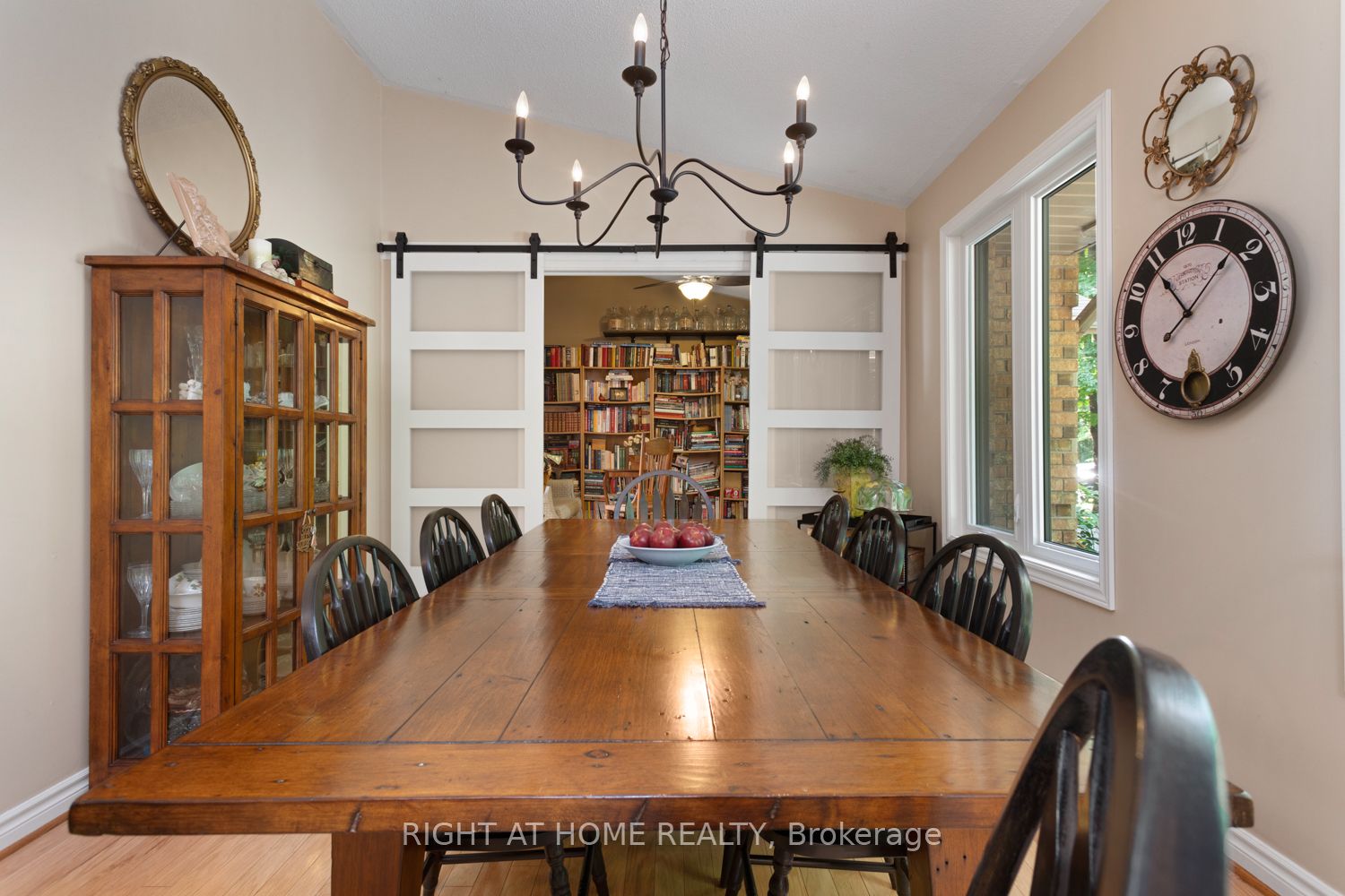 60 Mcgregor Drive Property Photo 11