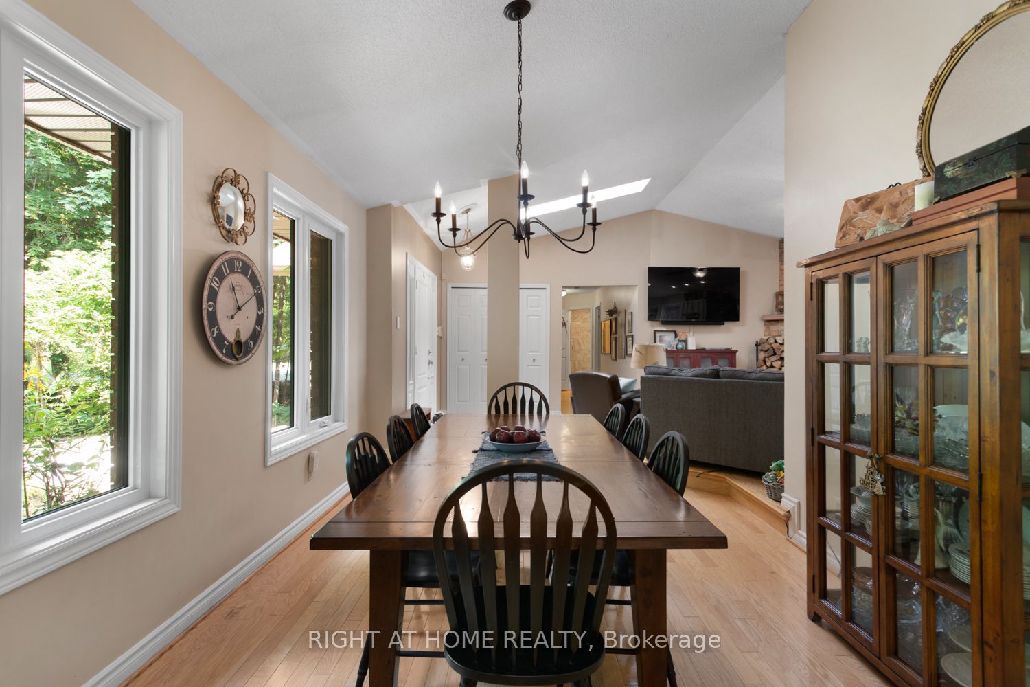 60 Mcgregor Drive Property Photo 12