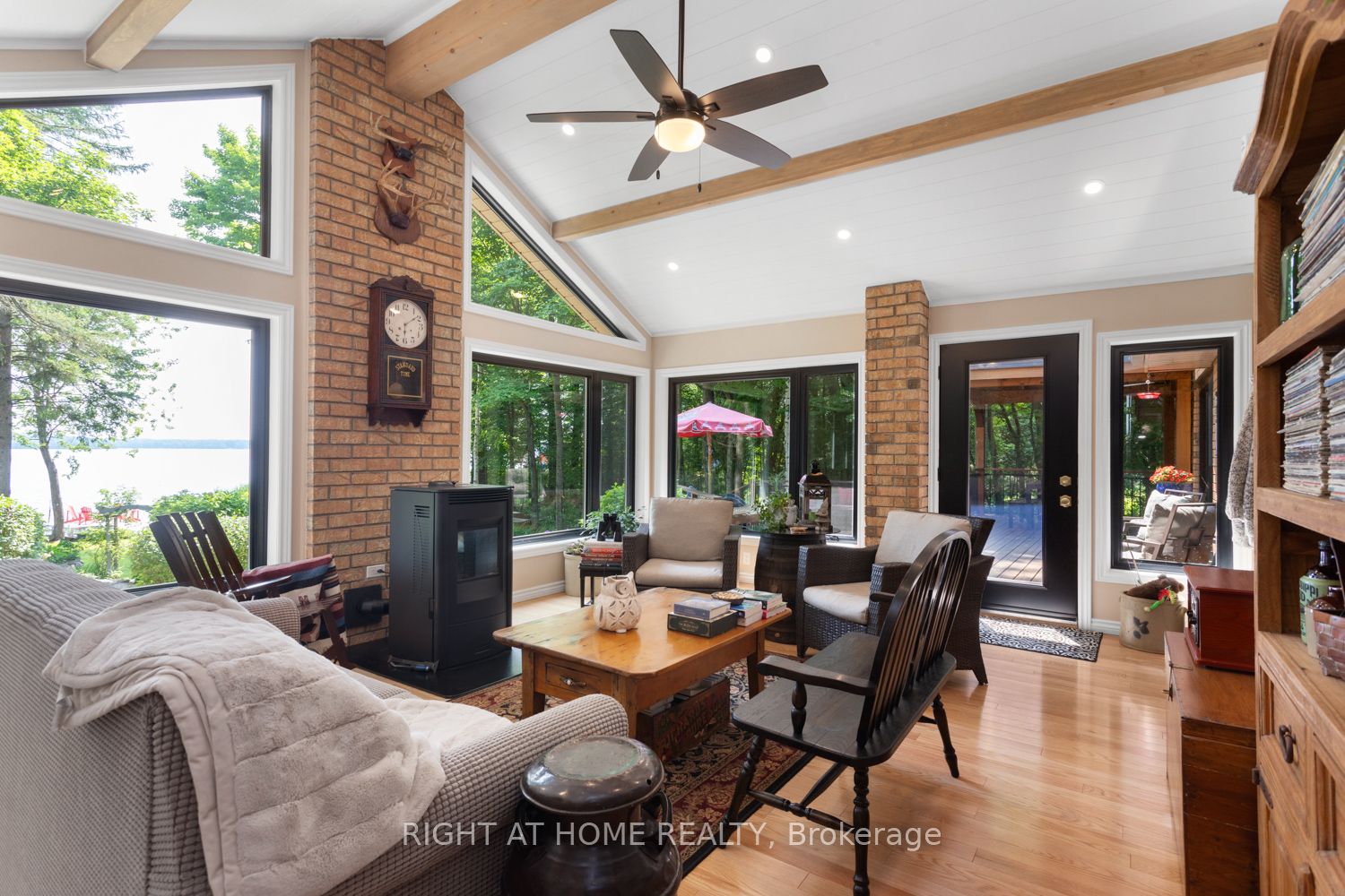 60 Mcgregor Drive Property Photo 23