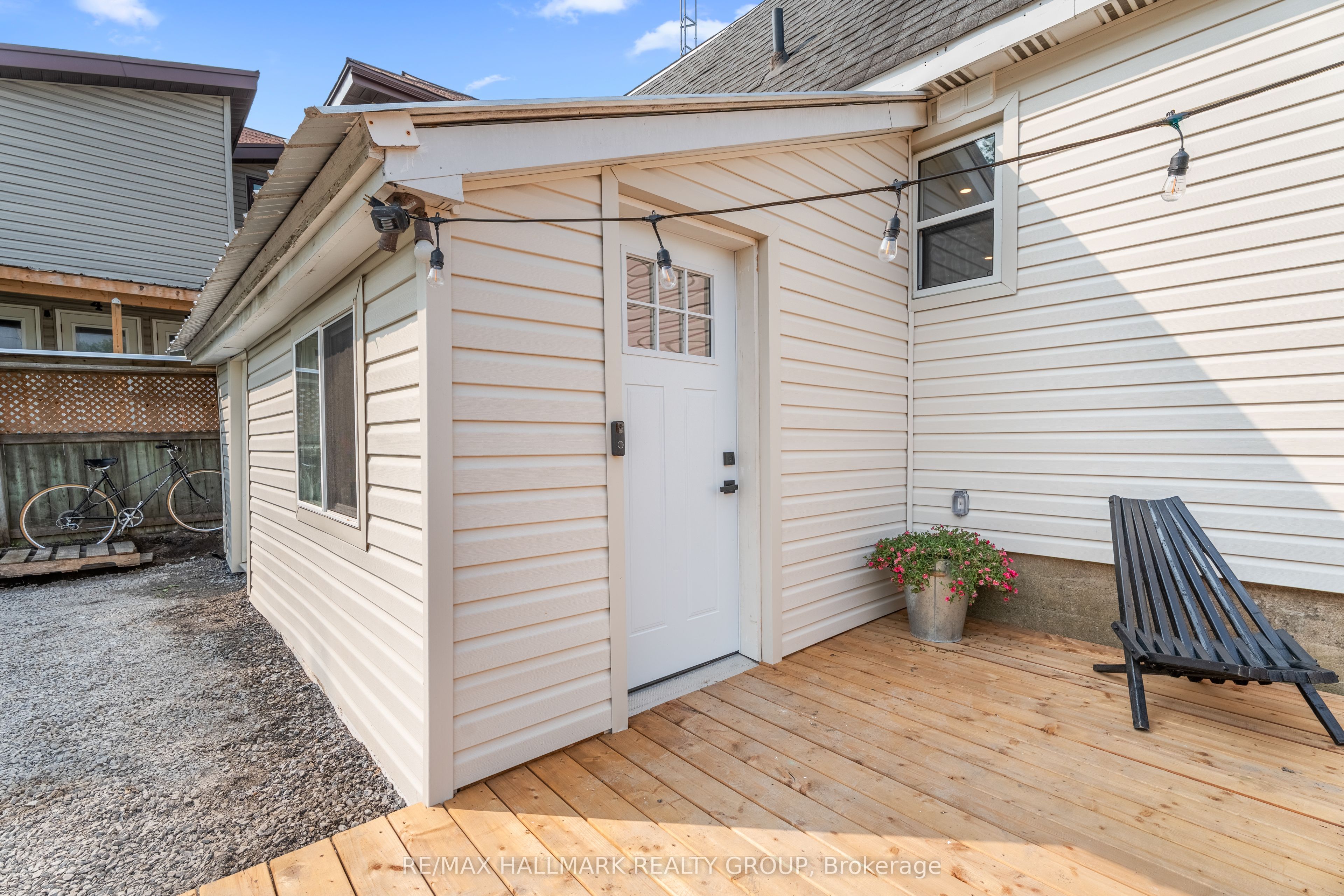 6595 Fourth Line Road Property Photo 4